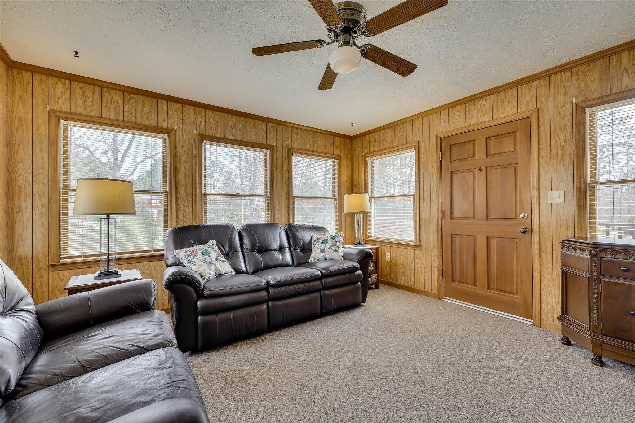 206 Peachtree Street Property Photo 37