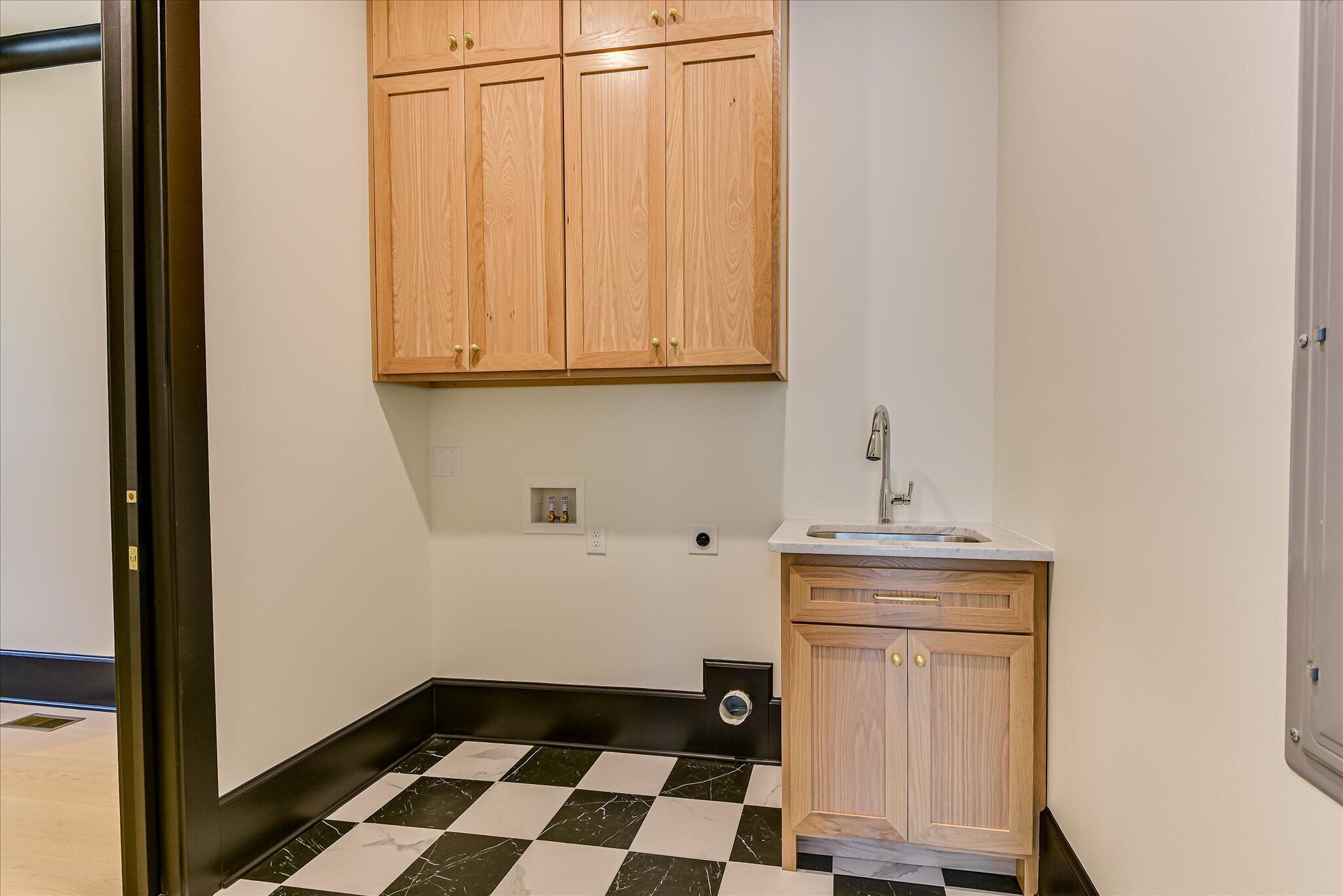 1018 Sadie Lane Property Photo 33