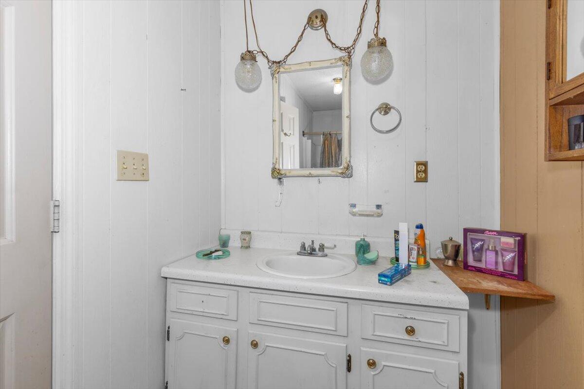 7025 Rance Perry Road Property Photo 60