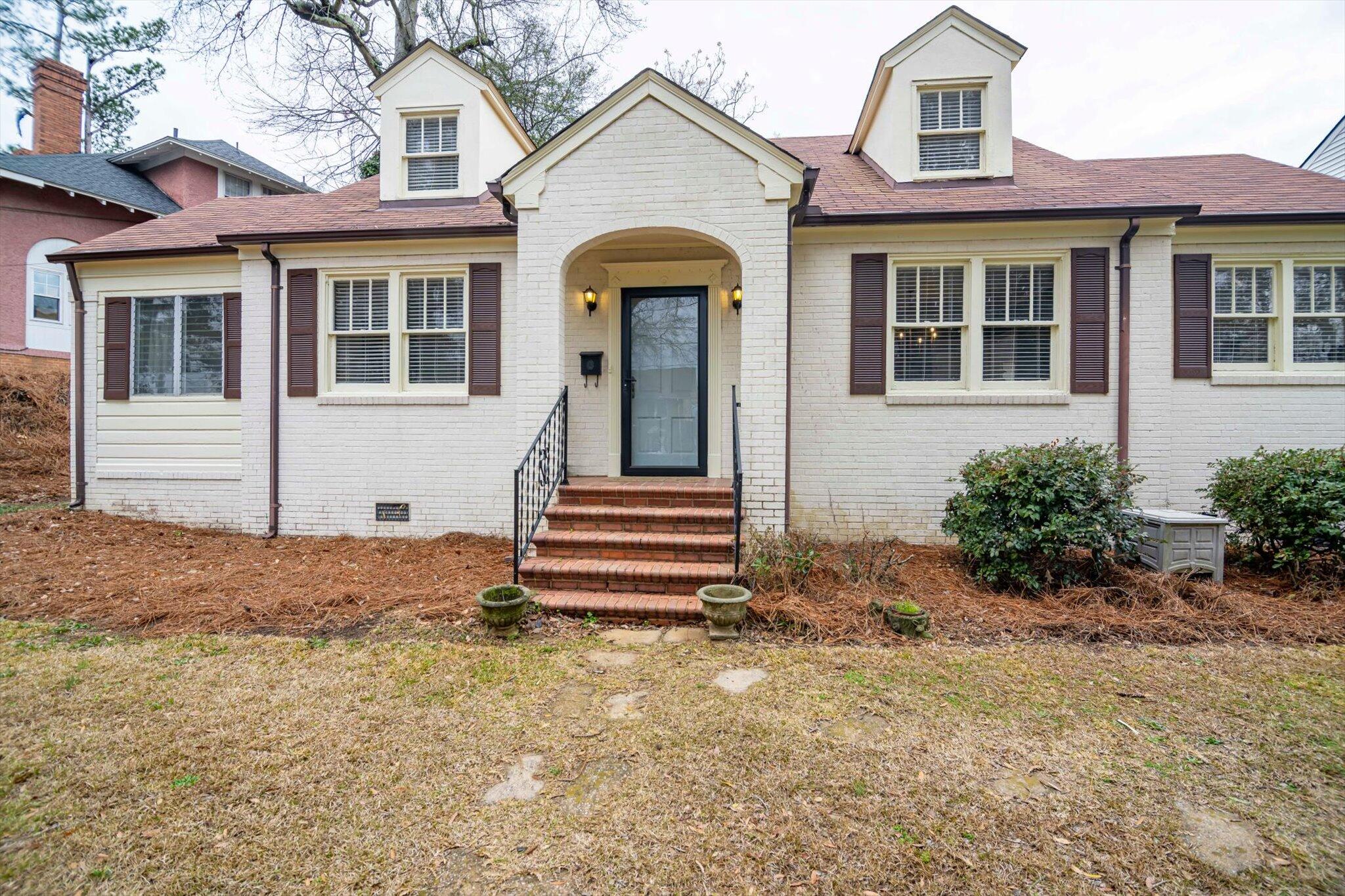 911 Heard Avenue Property Photo 10