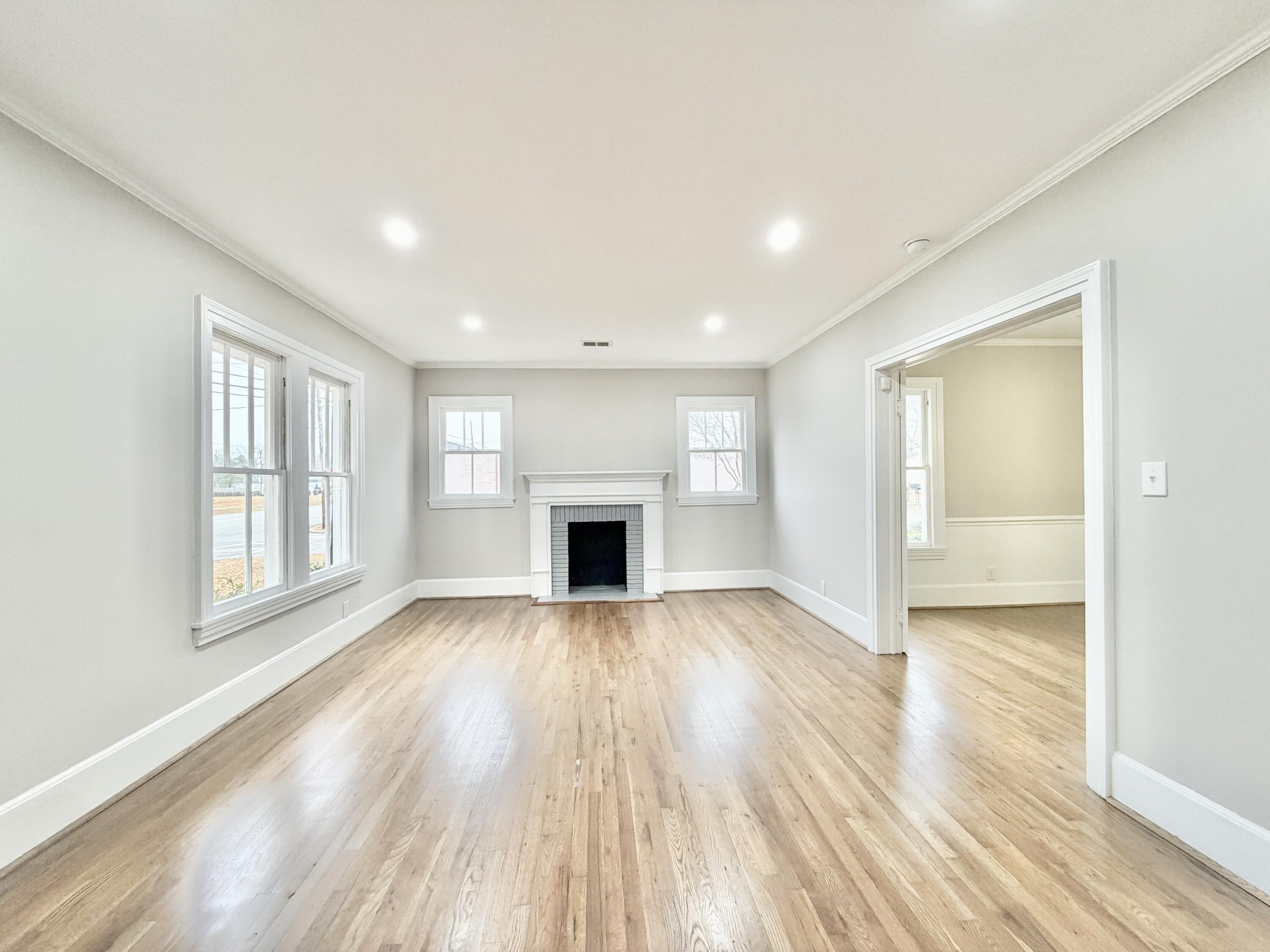 904 Girard Avenue Property Photo 7