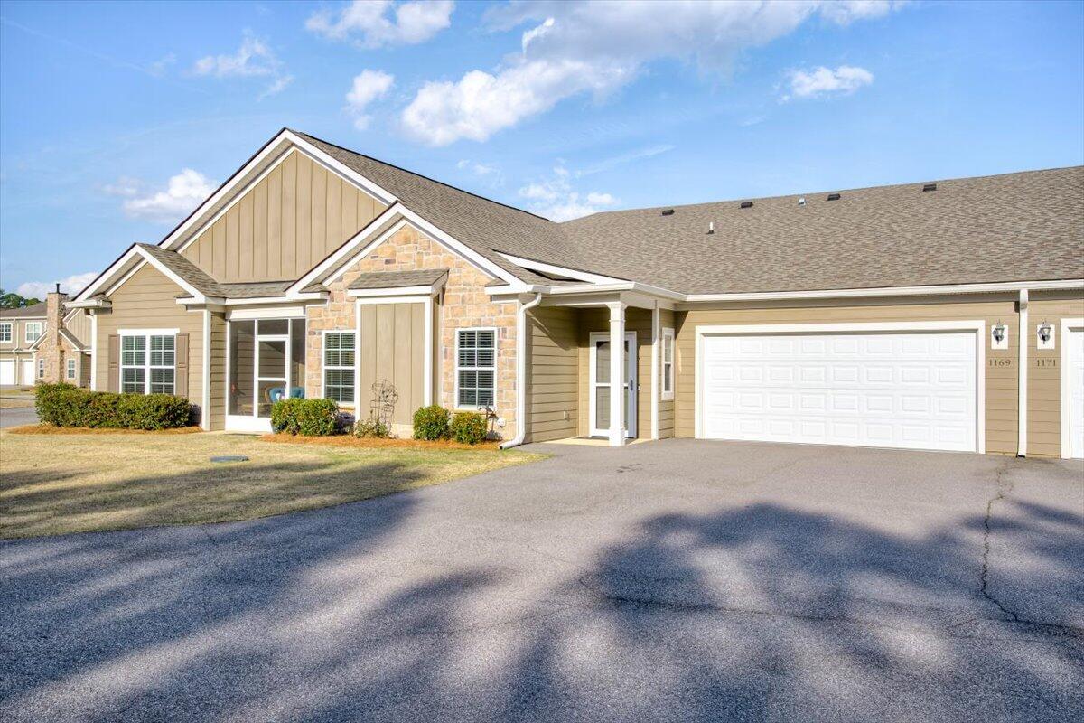 1169 Brookstone Way Property Photo 3