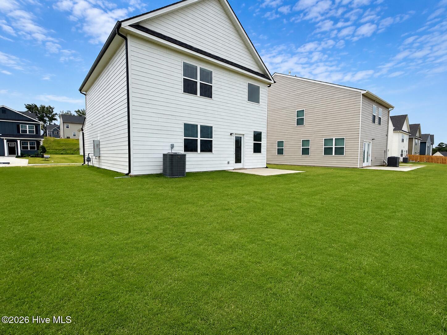 814 Dara Corners Property Photo 2