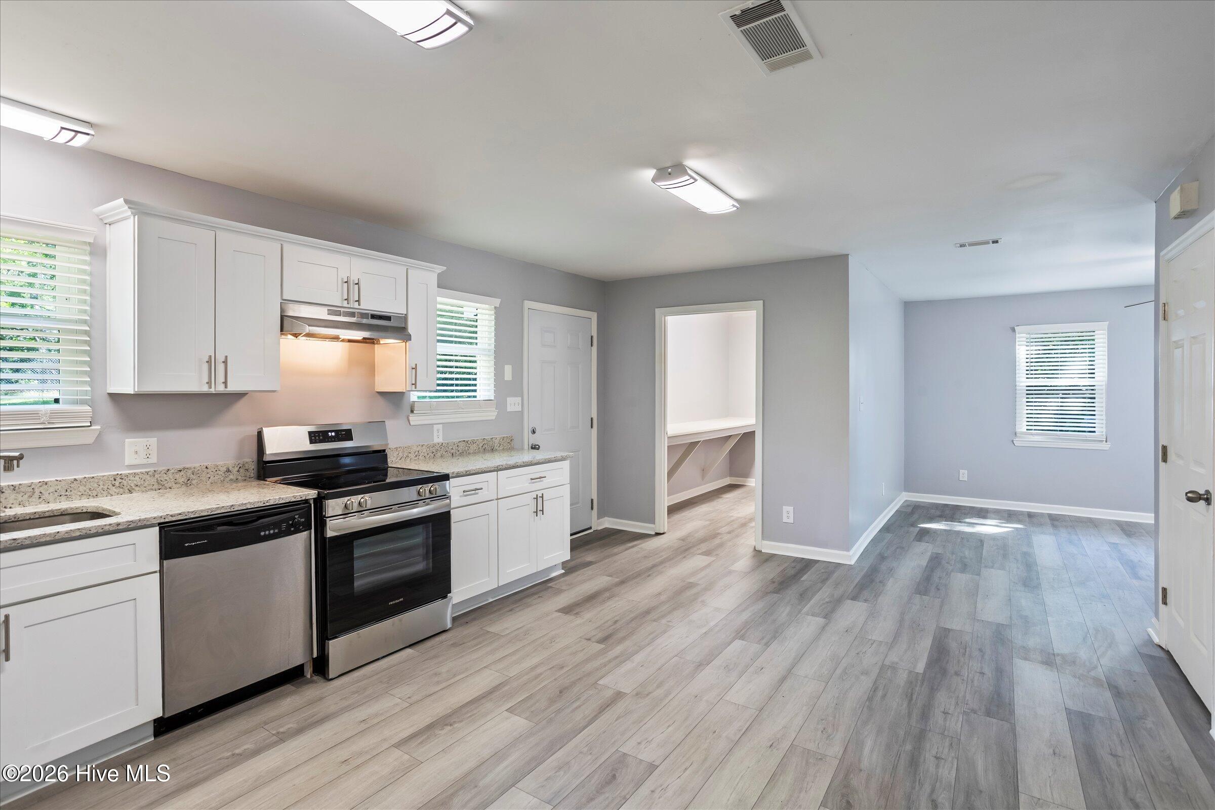 3657 Rome Way Property Photo 15