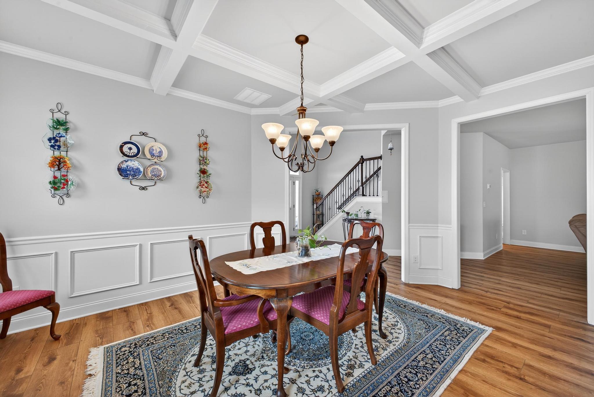 464 Equinox Loop Property Photo 11