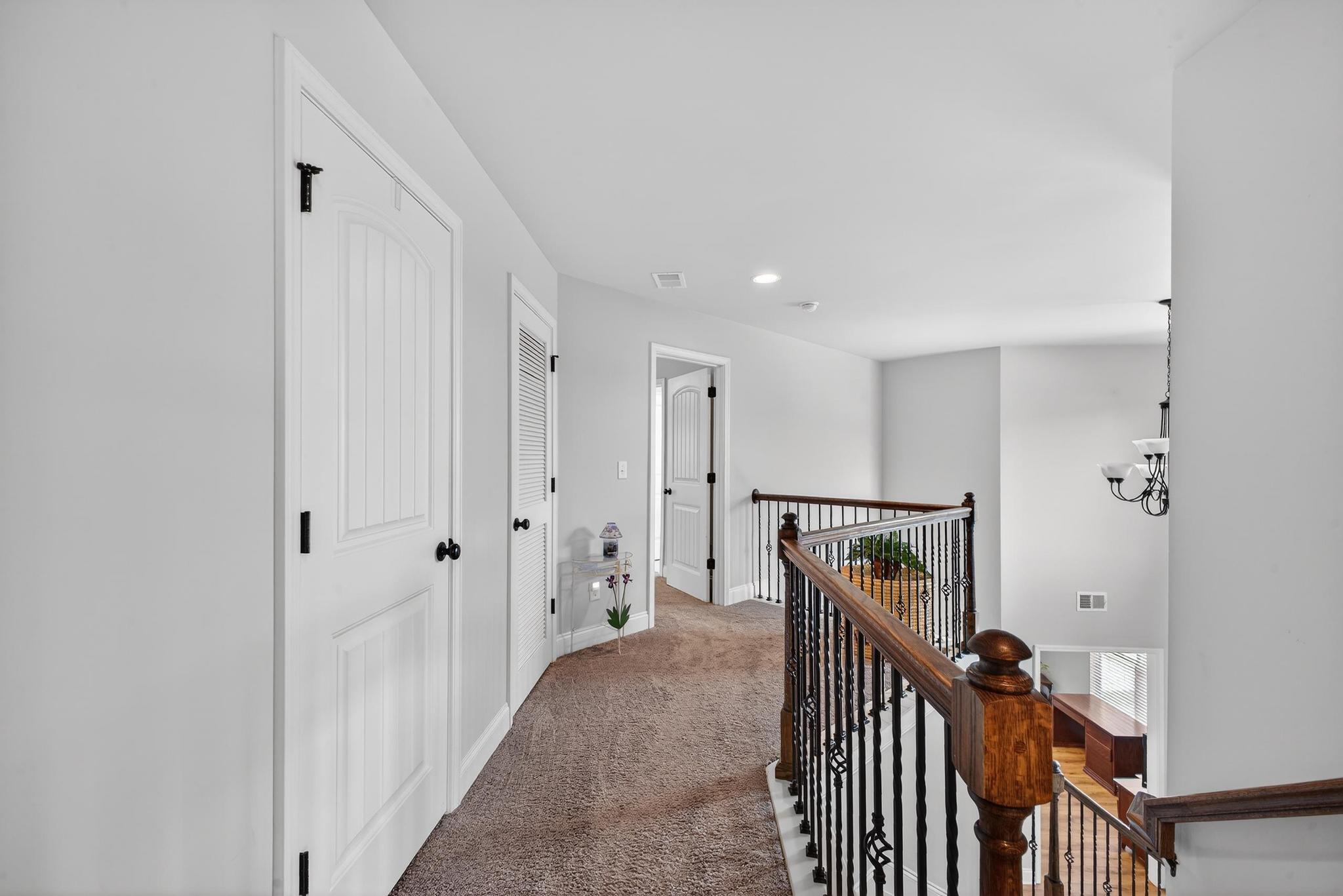 464 Equinox Loop Property Photo 20