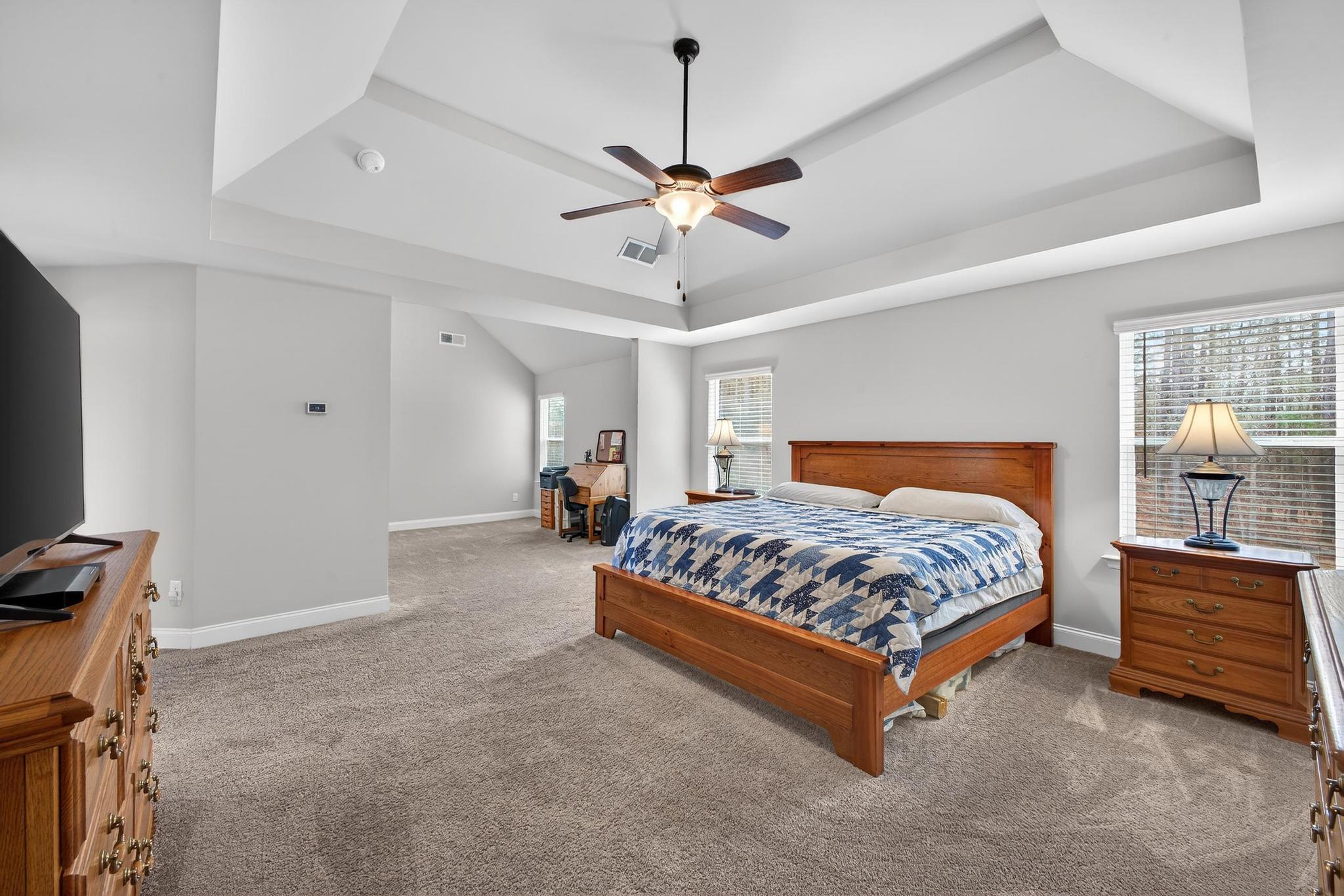 464 Equinox Loop Property Photo 30