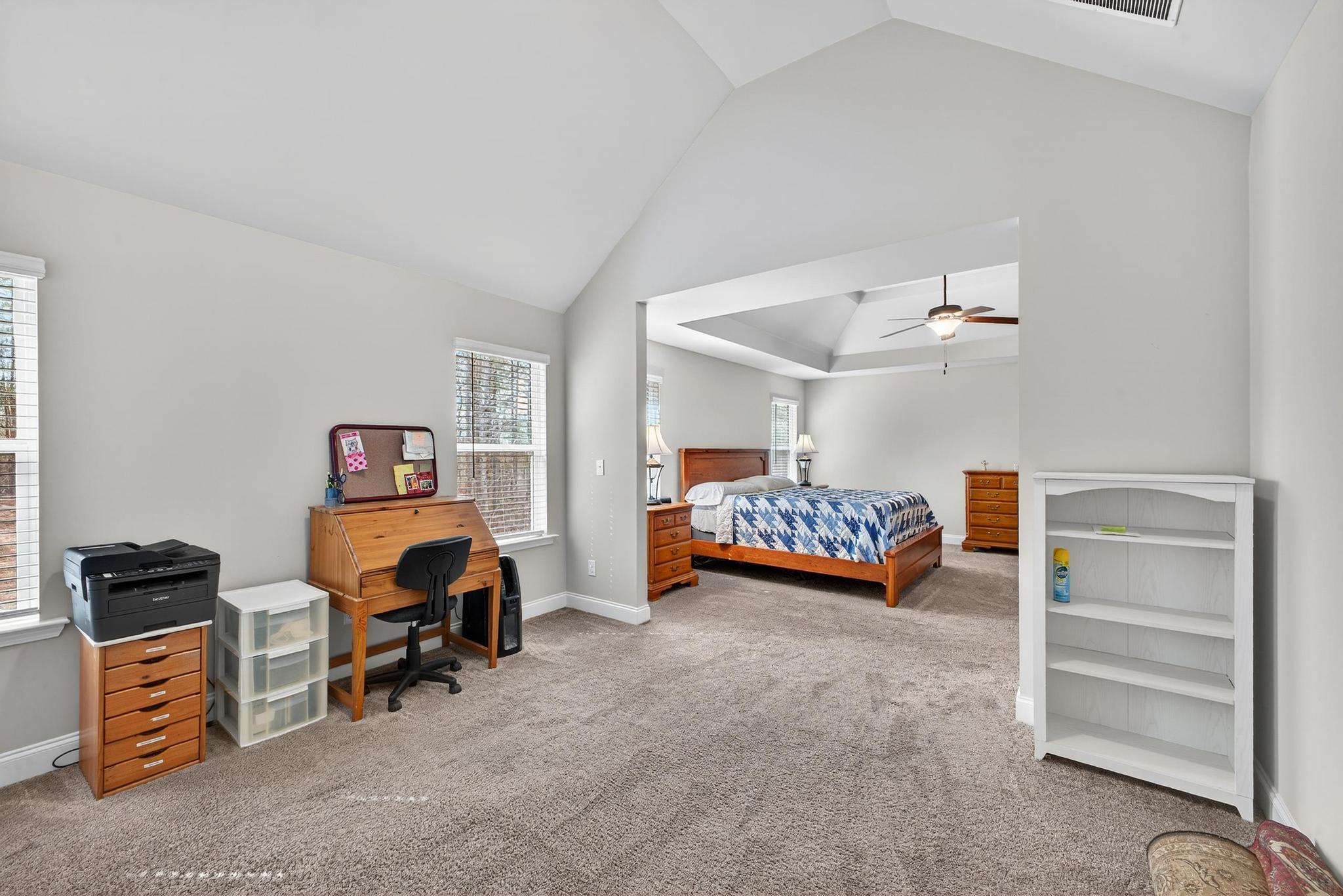 464 Equinox Loop Property Photo 33