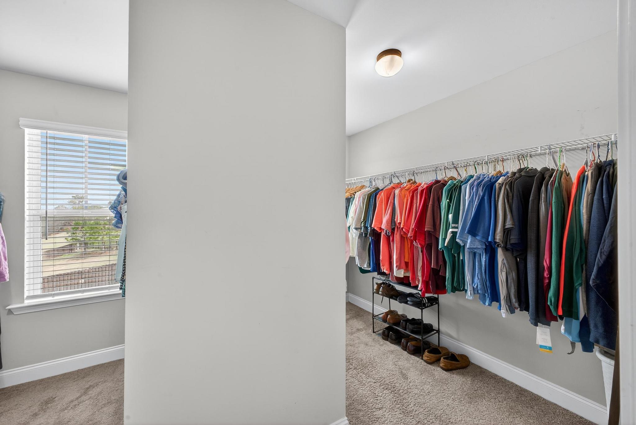 464 Equinox Loop Property Photo 39