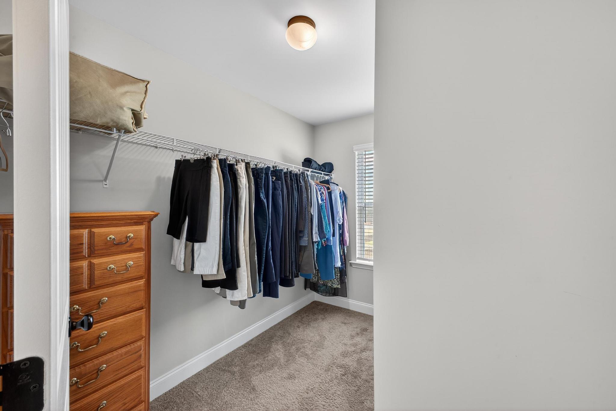 464 Equinox Loop Property Photo 40
