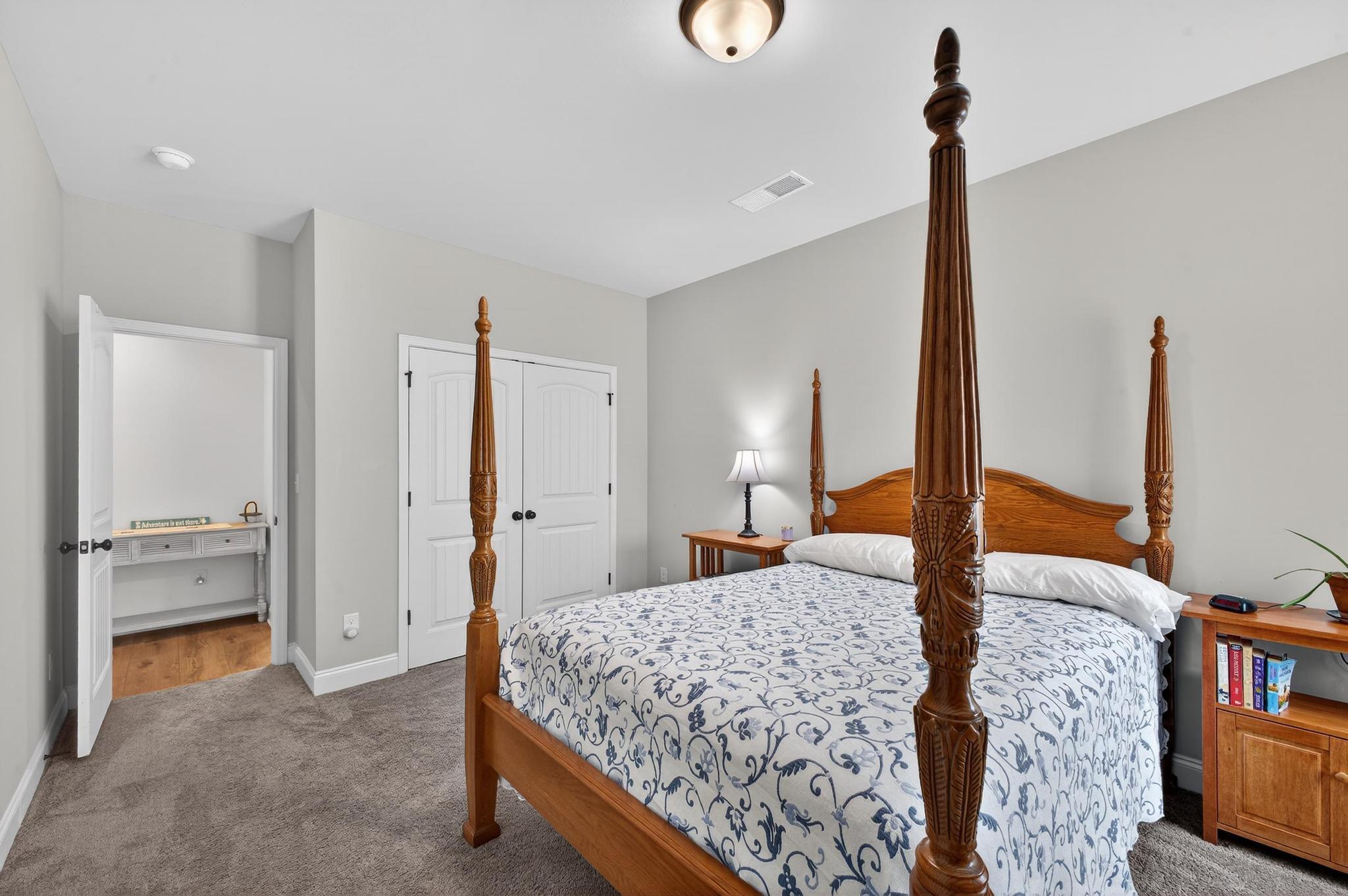464 Equinox Loop Property Photo 43