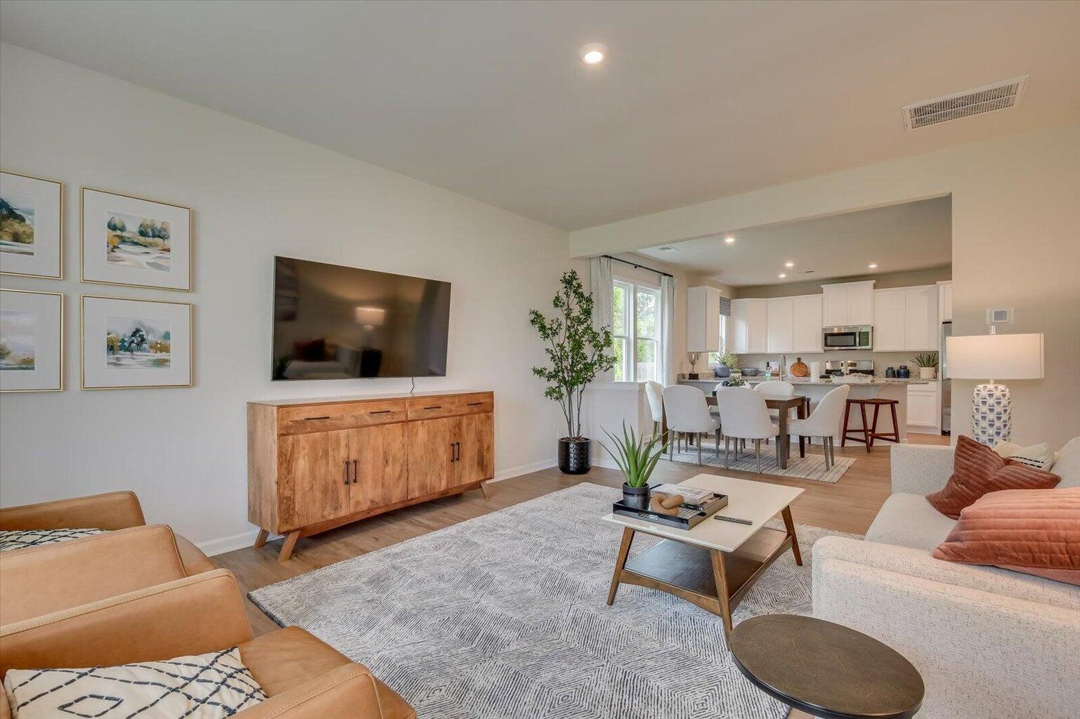 830 Tess Street Property Photo 14