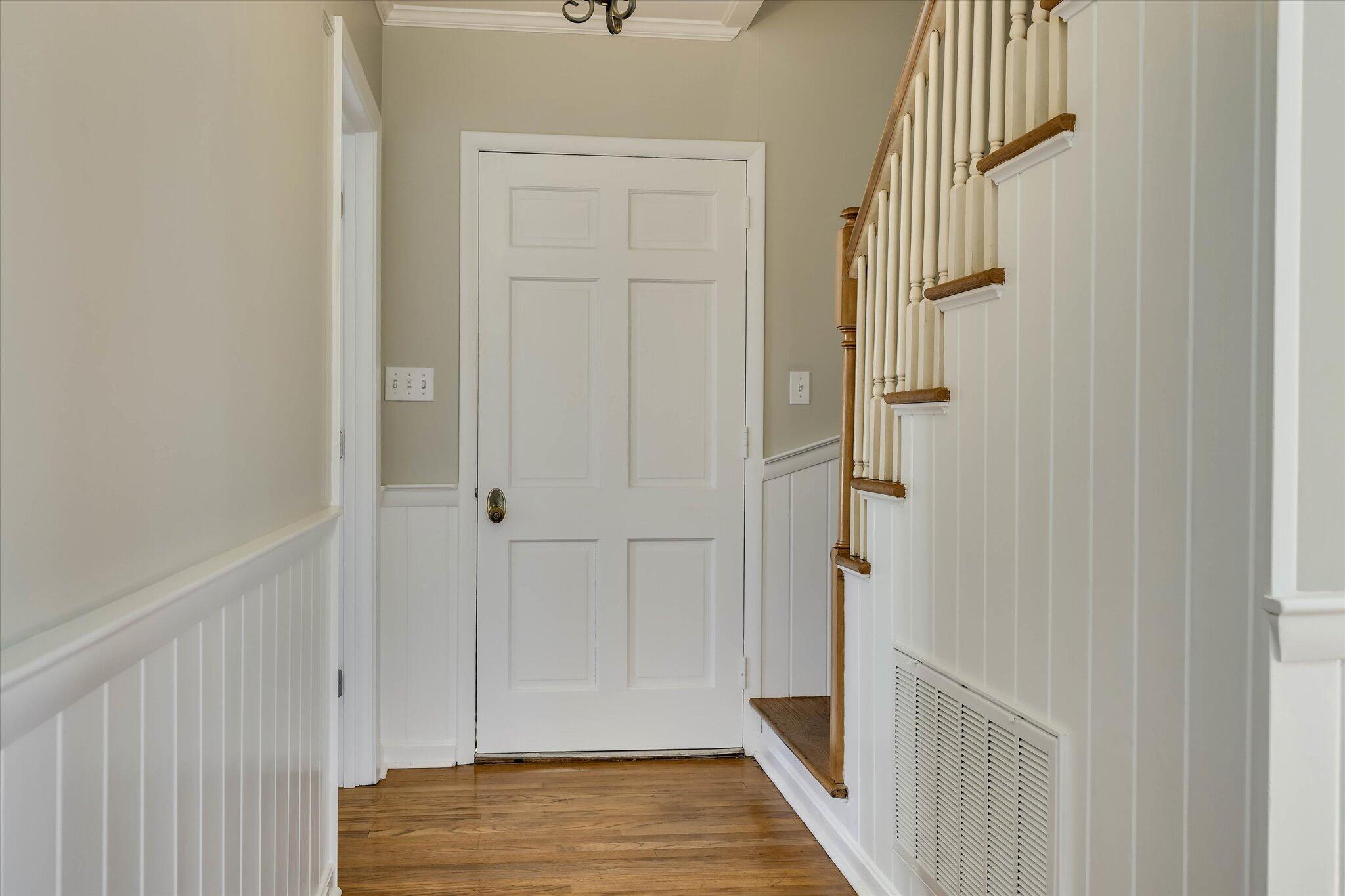 134 Lake Bluff Drive Property Photo 9