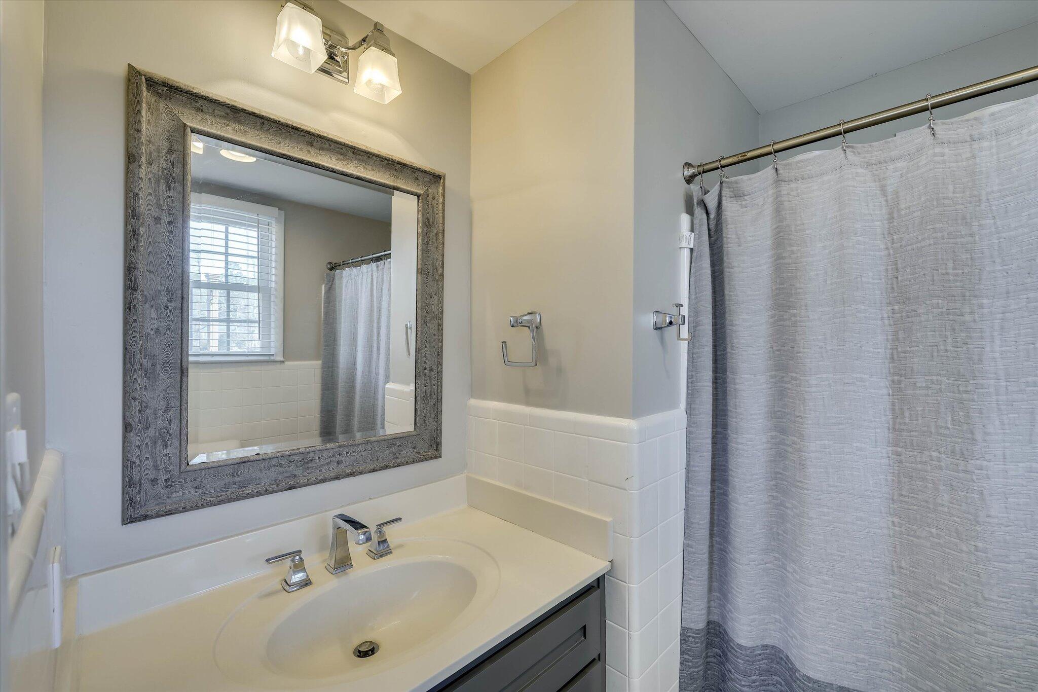 134 Lake Bluff Drive Property Photo 33