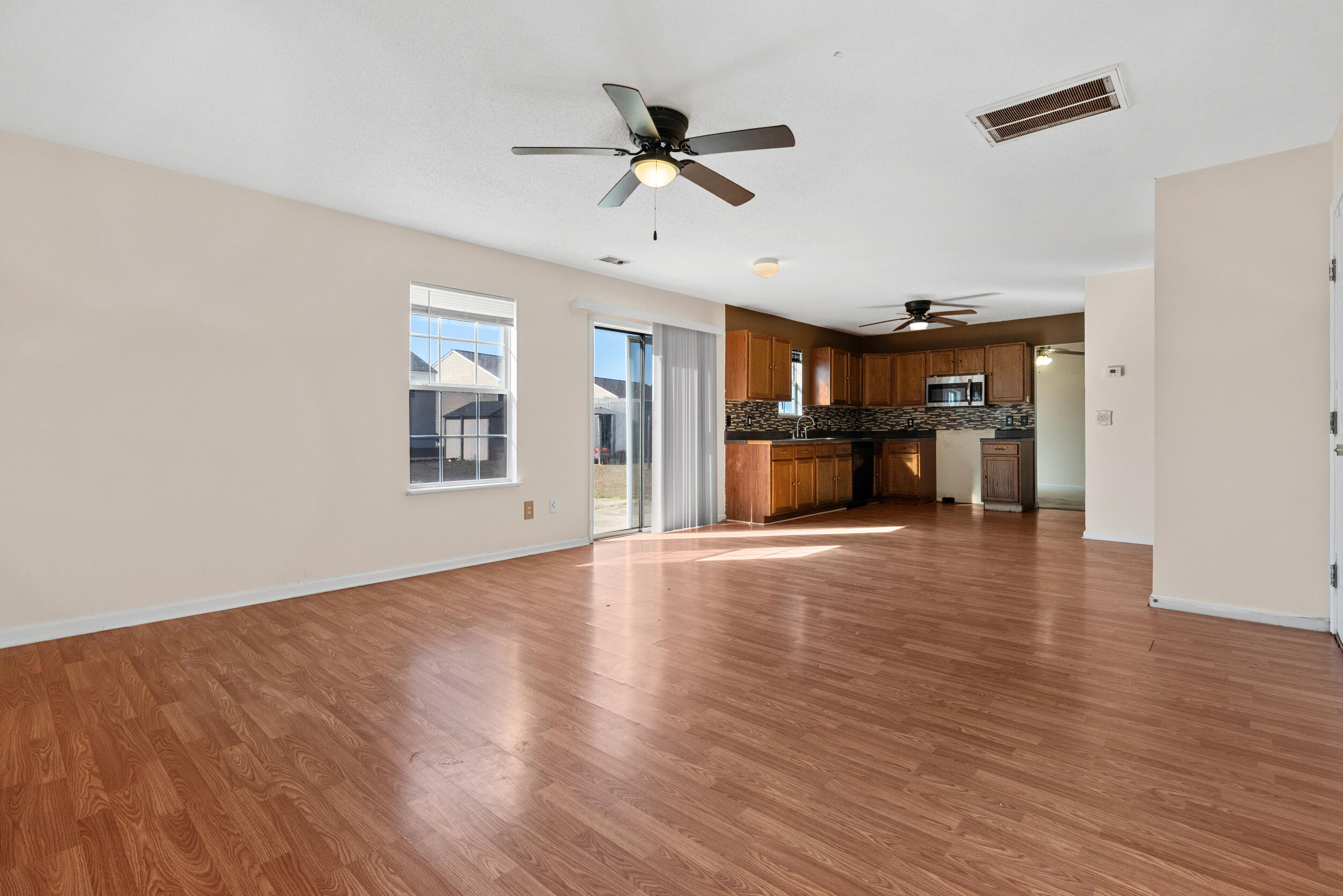245 Fox Grove Circle Property Photo 14