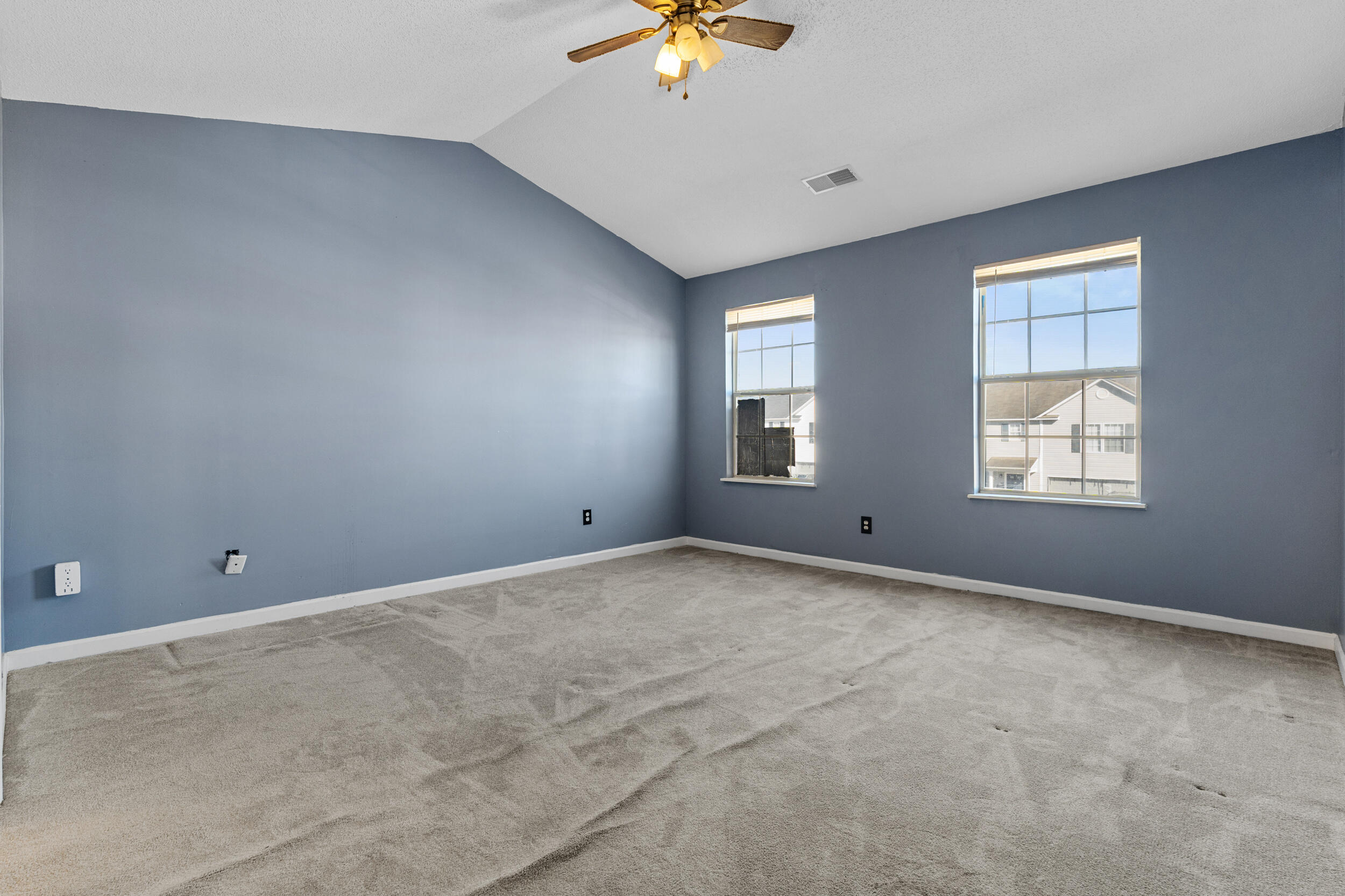 245 Fox Grove Circle Property Photo 16