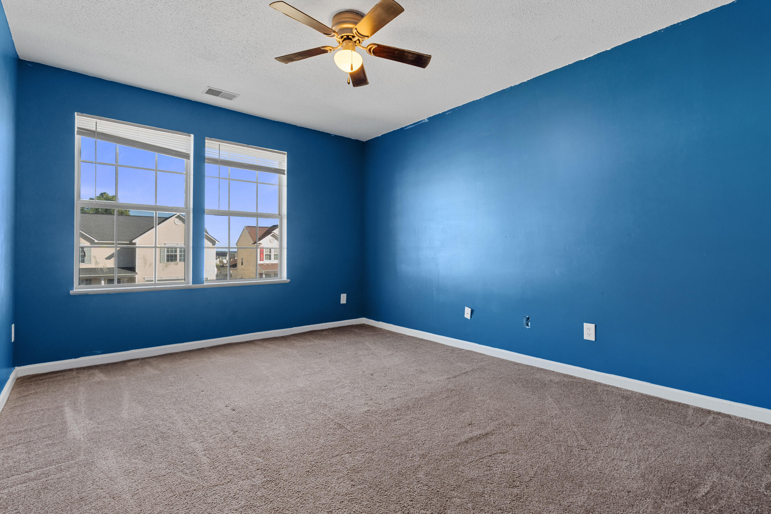 245 Fox Grove Circle Property Photo 26