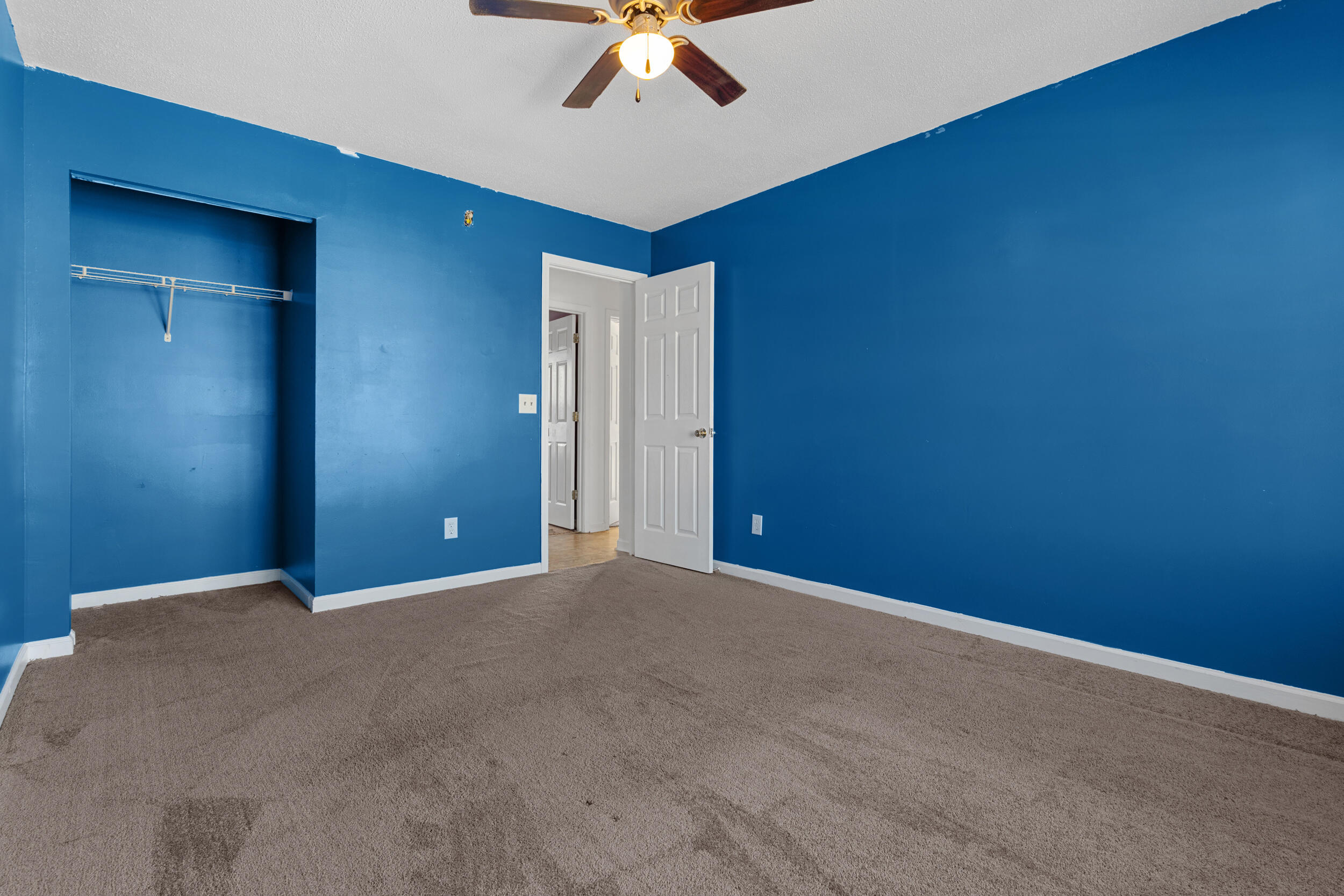 245 Fox Grove Circle Property Photo 27