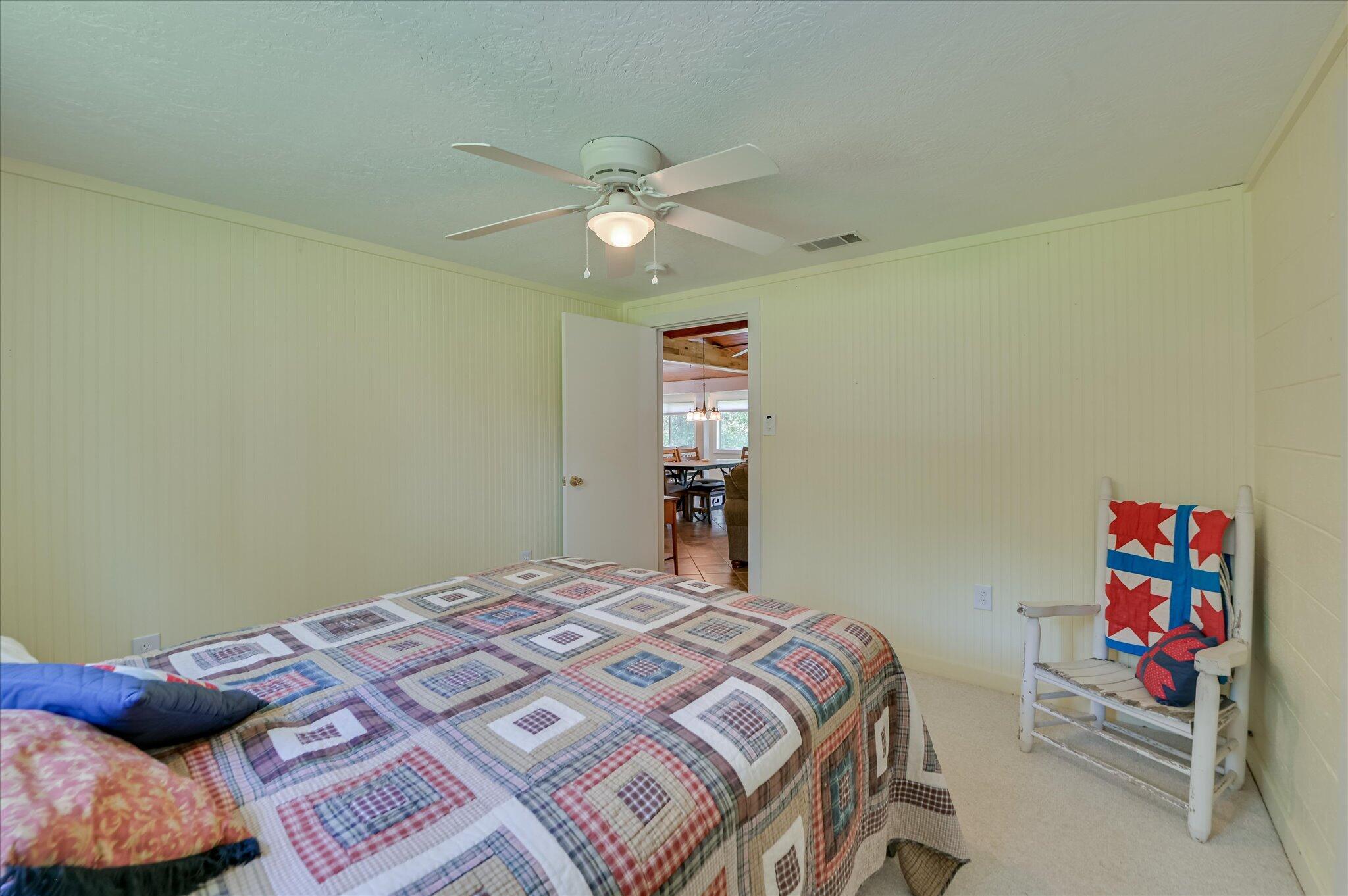 1129 Lakeside Drive Property Photo 26