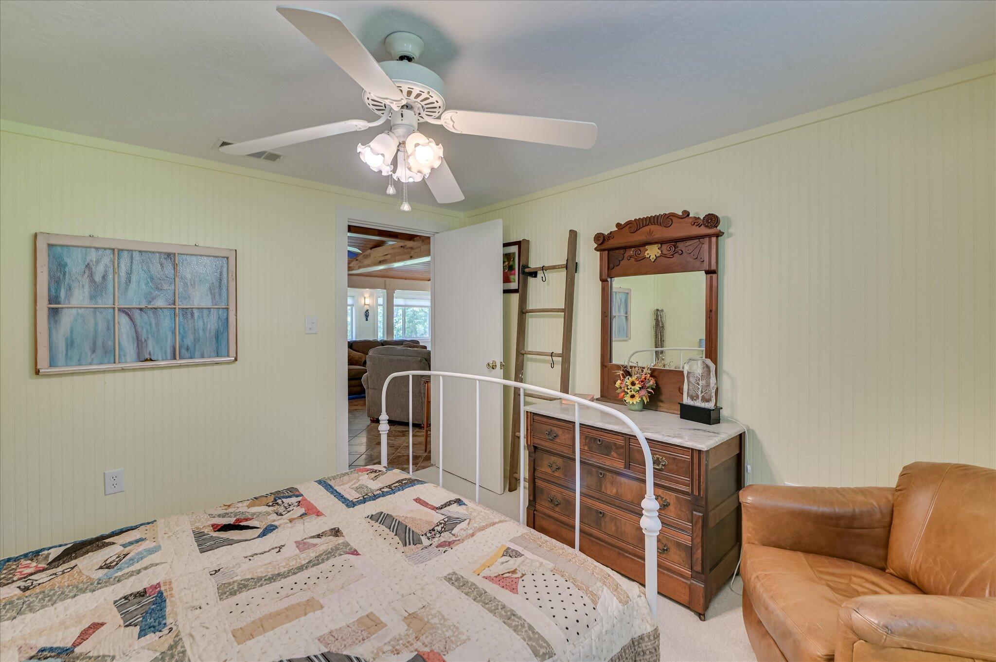 1129 Lakeside Drive Property Photo 29
