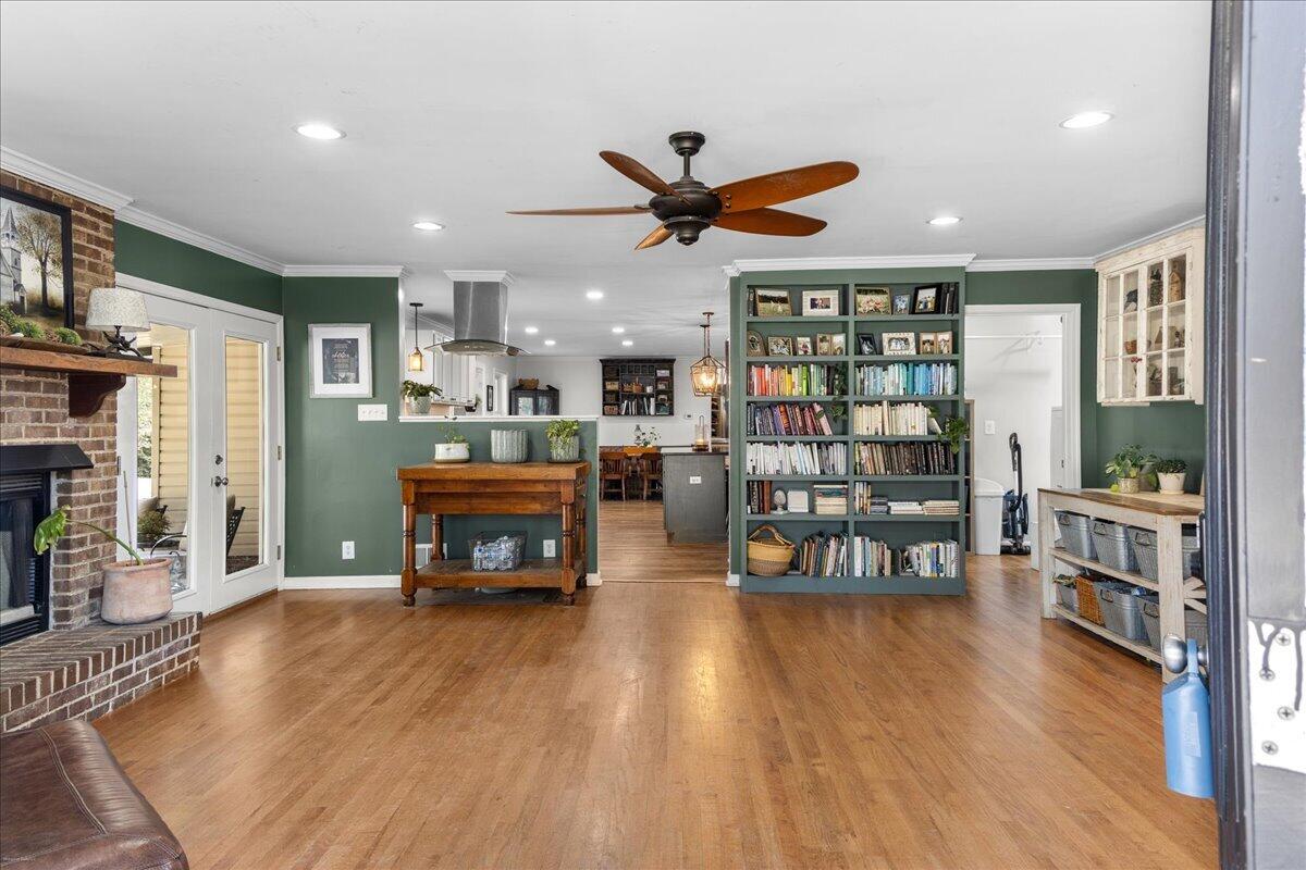 1011 Pinon Road Property Photo 8