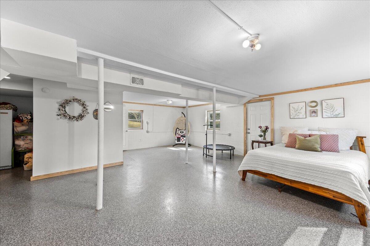 1011 Pinon Road Property Photo 25