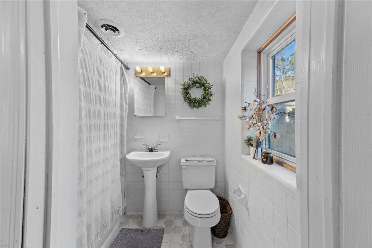 1011 Pinon Road Property Photo 27
