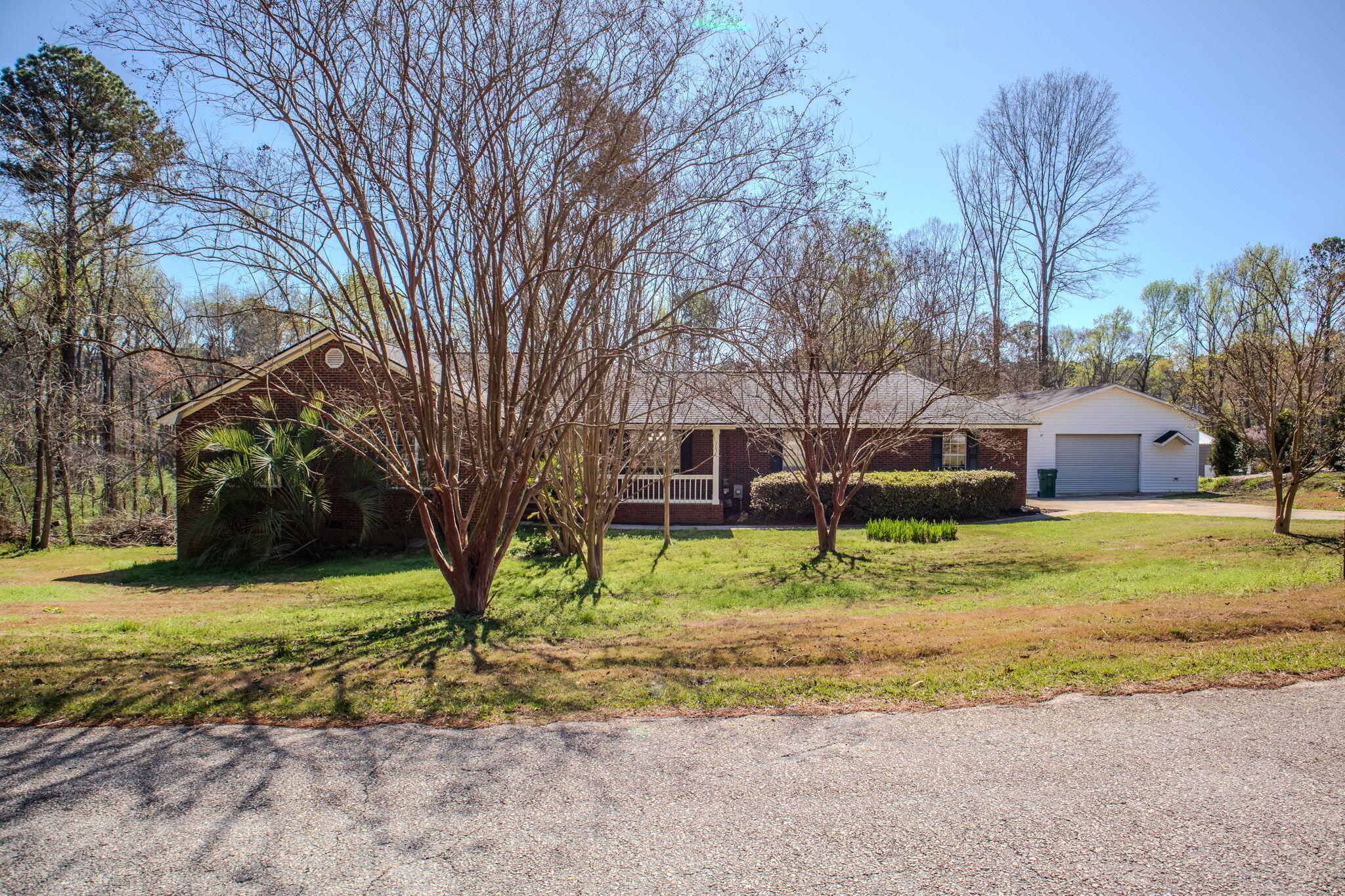 715 Spooner Drive Property Photo 1