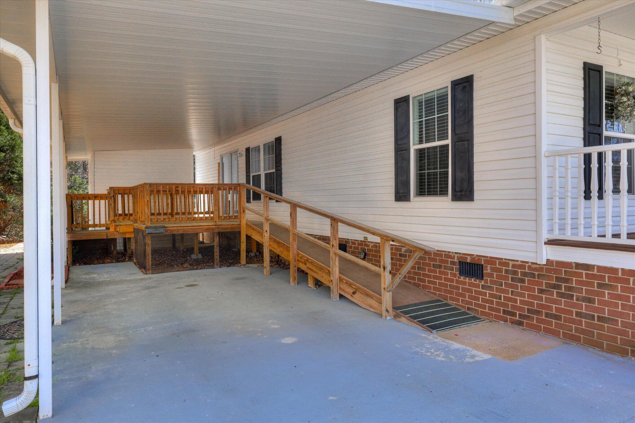 111 Sheldon Drive Property Photo 3