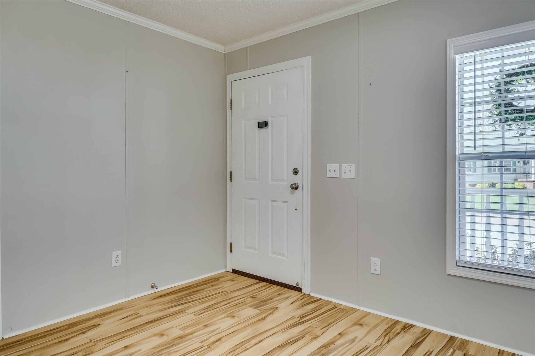 111 Sheldon Drive Property Photo 5