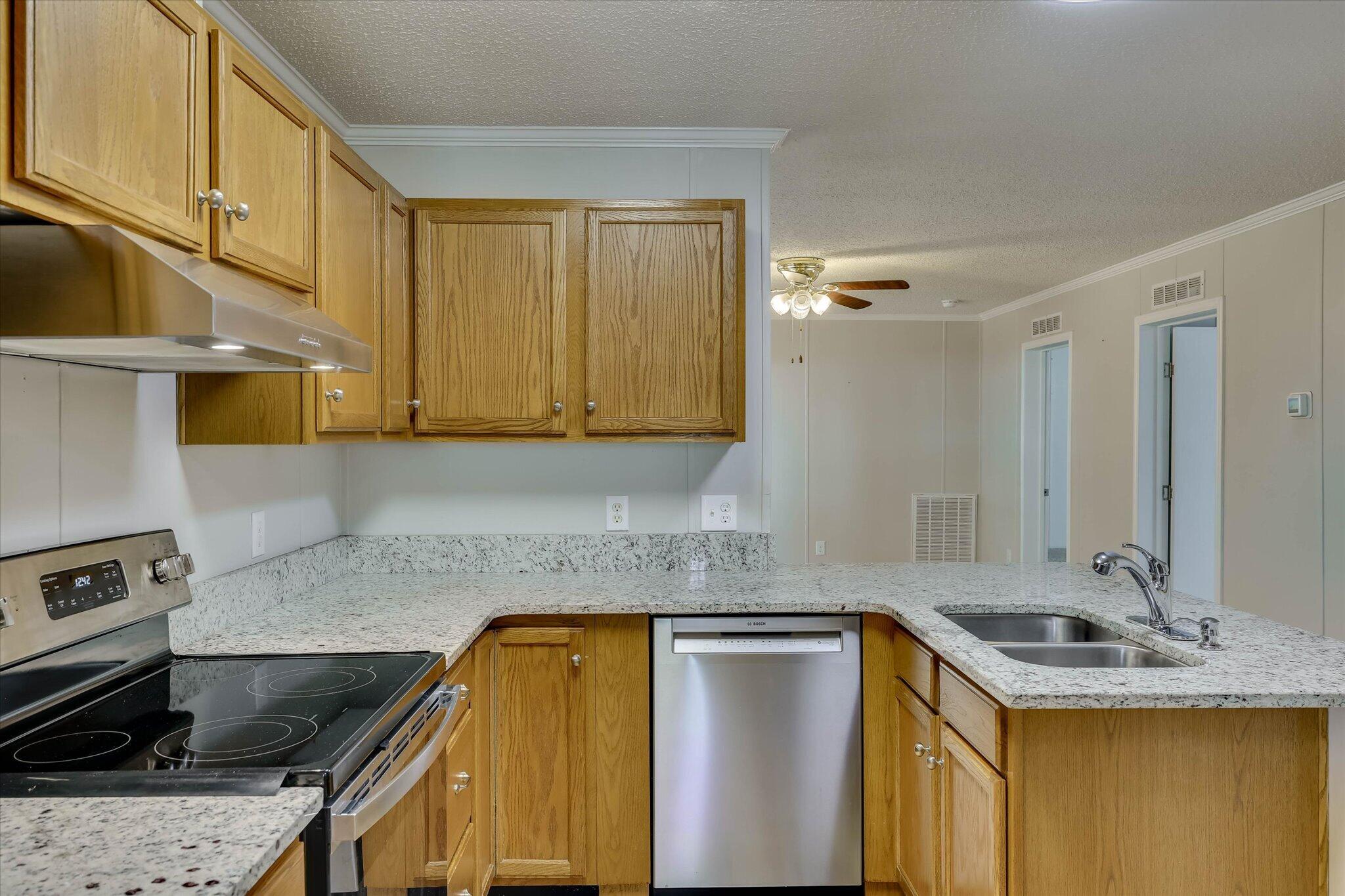 111 Sheldon Drive Property Photo 10