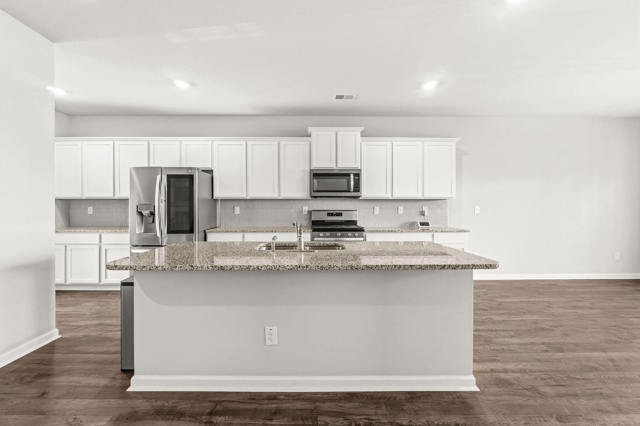228 Journey Run Property Photo 7