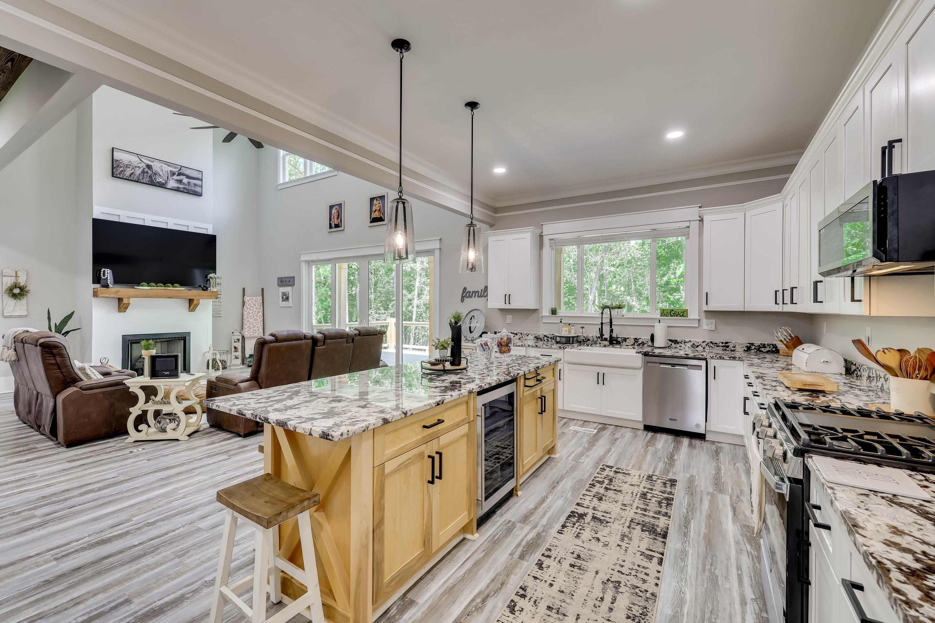 1127 Savannah Ridge Road Property Photo 3