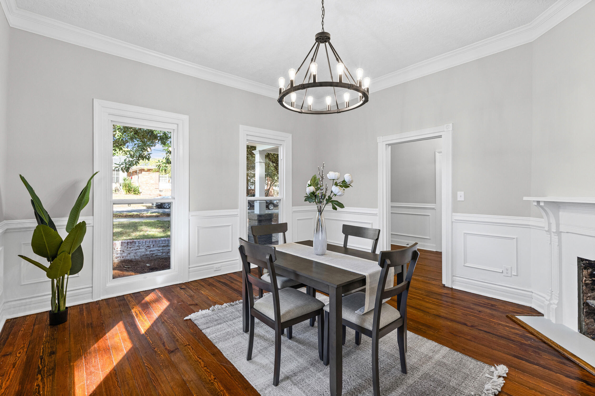 1232 Hickman Road Property Photo 4