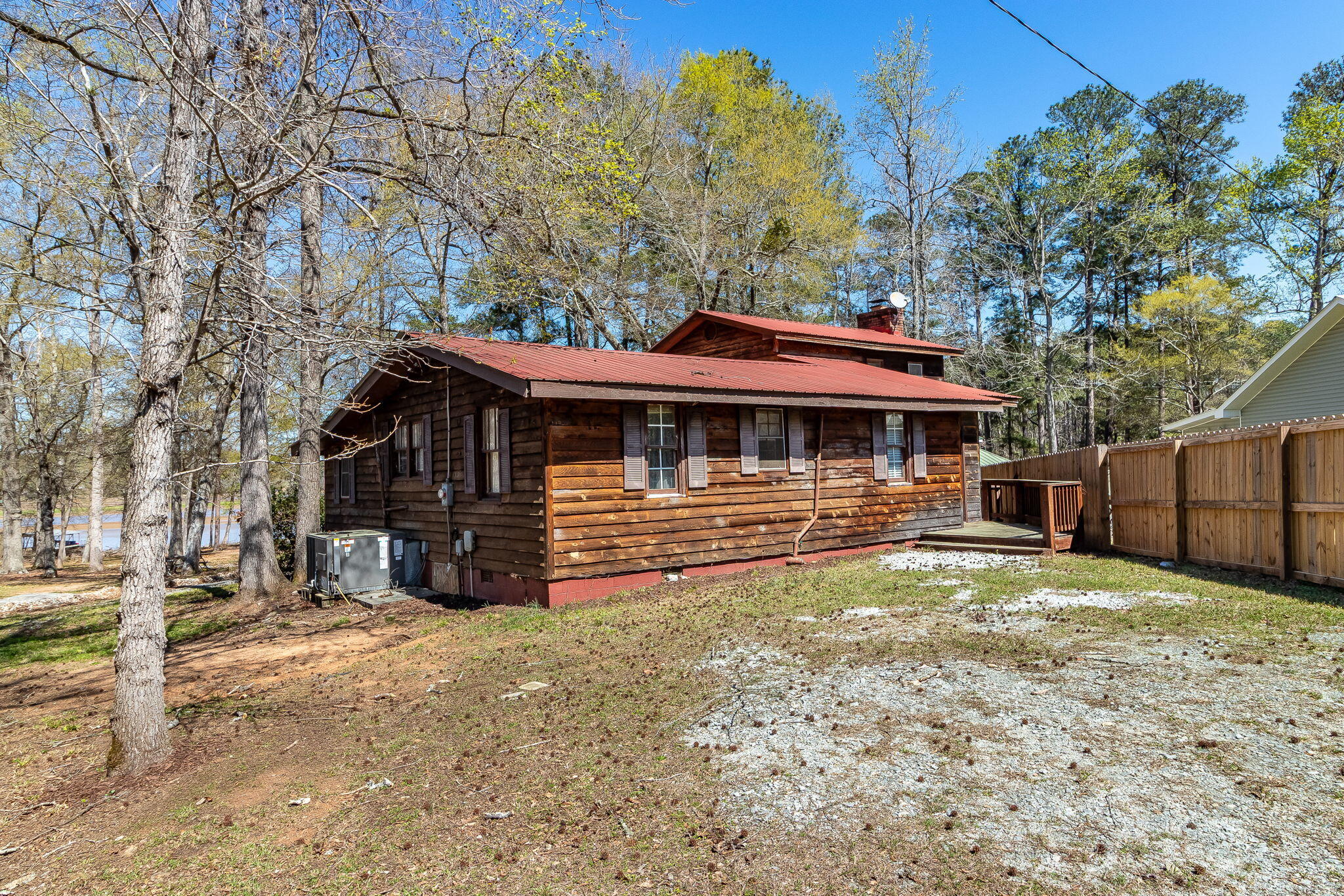 1098 Broad River Scenic Drive Property Photo 2