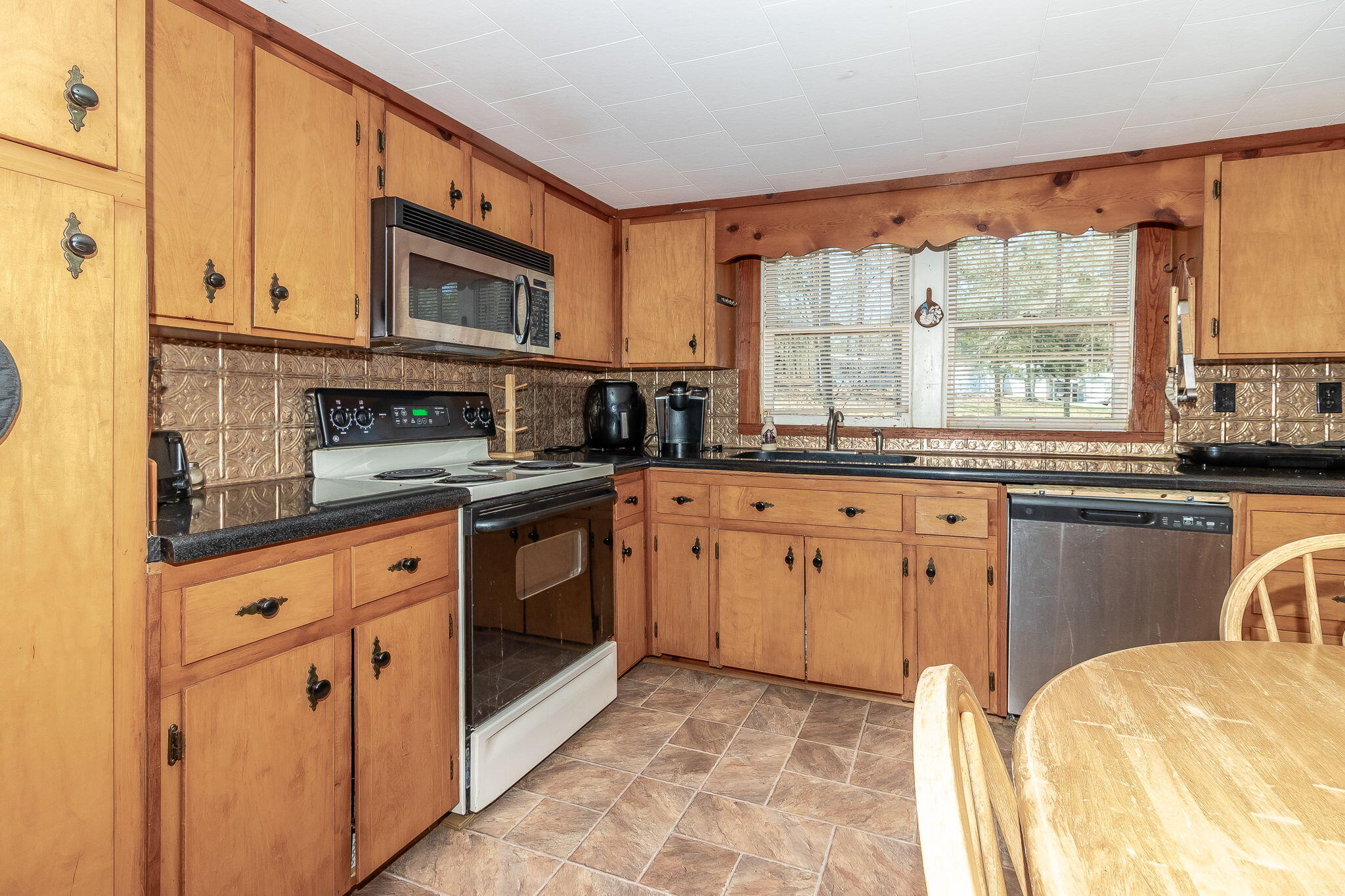 1098 Broad River Scenic Drive Property Photo 10