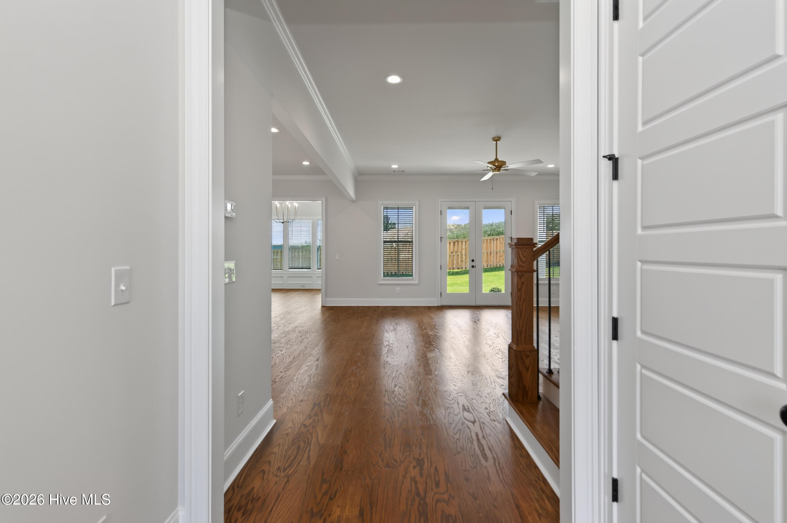 438 Woodlawn Street Property Photo 11
