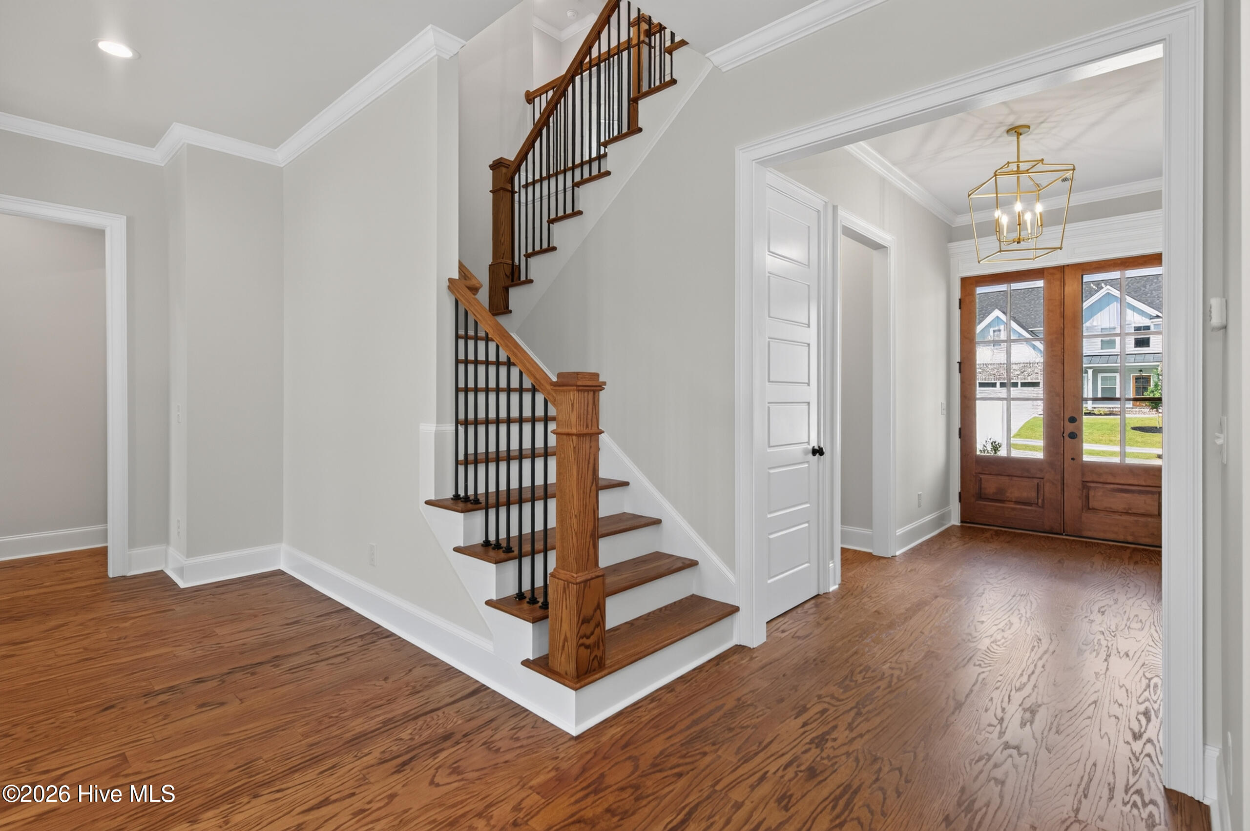 438 Woodlawn Street Property Photo 12