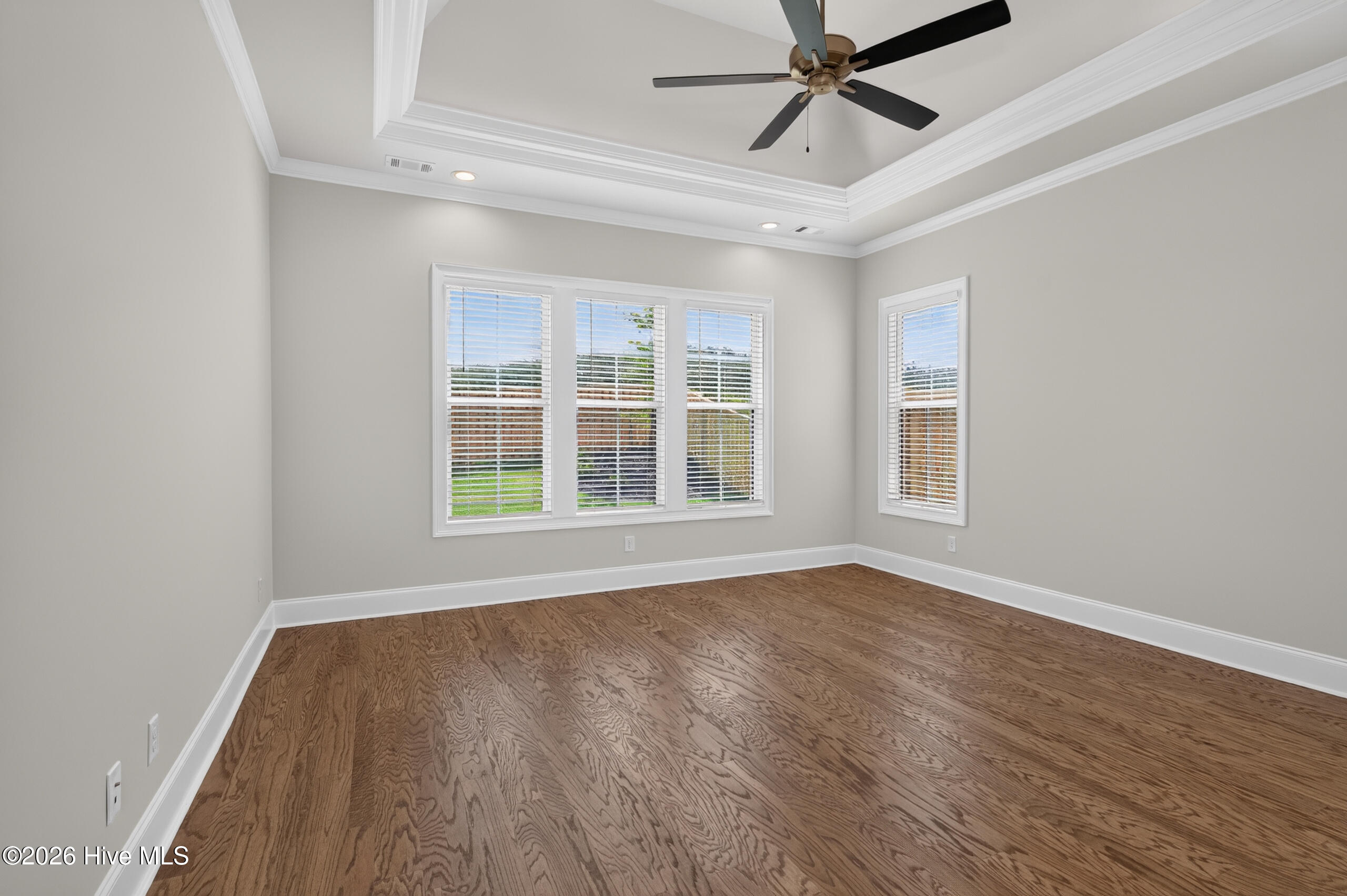 438 Woodlawn Street Property Photo 25