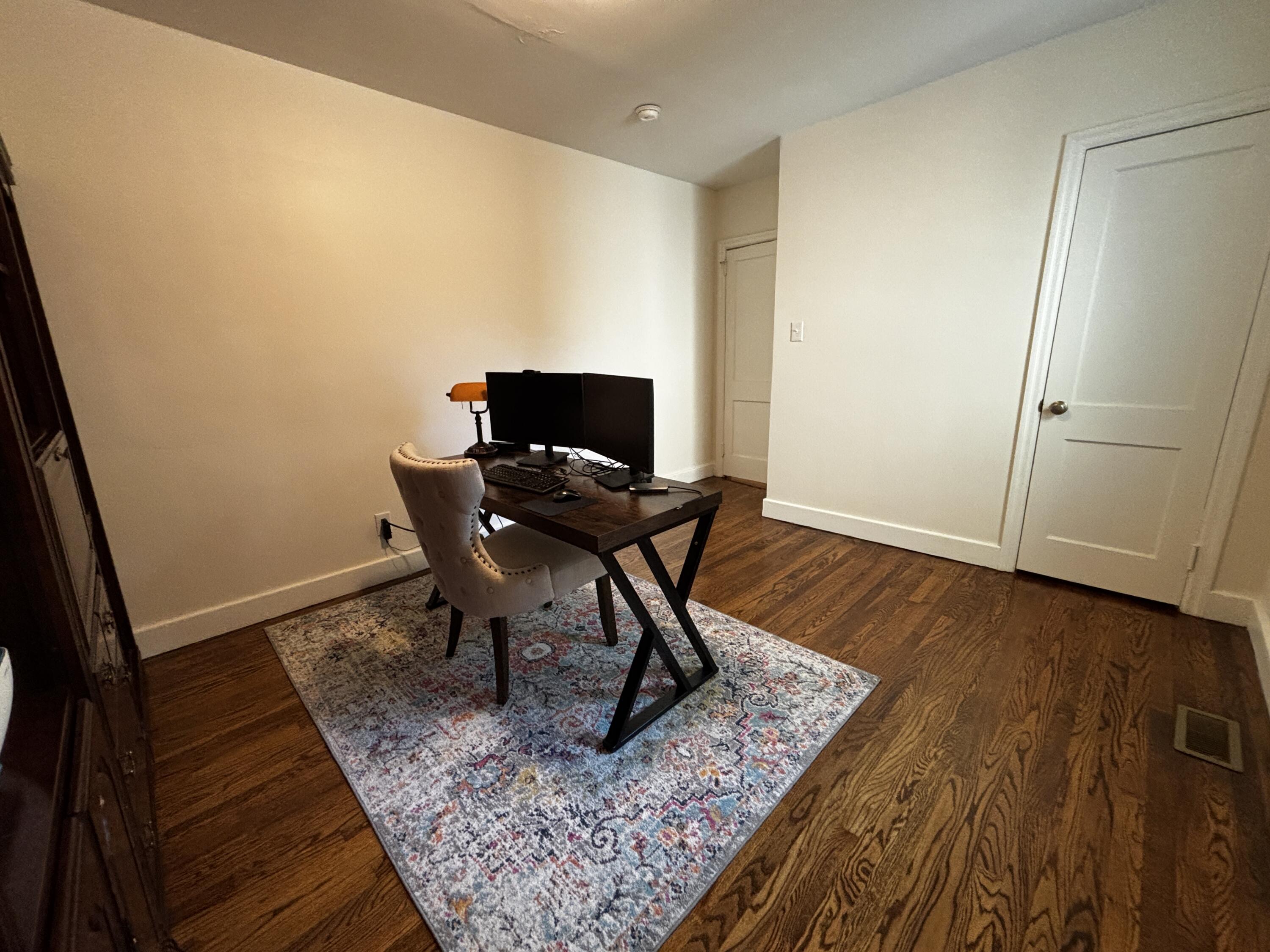 1904 Robin Road Property Photo 28