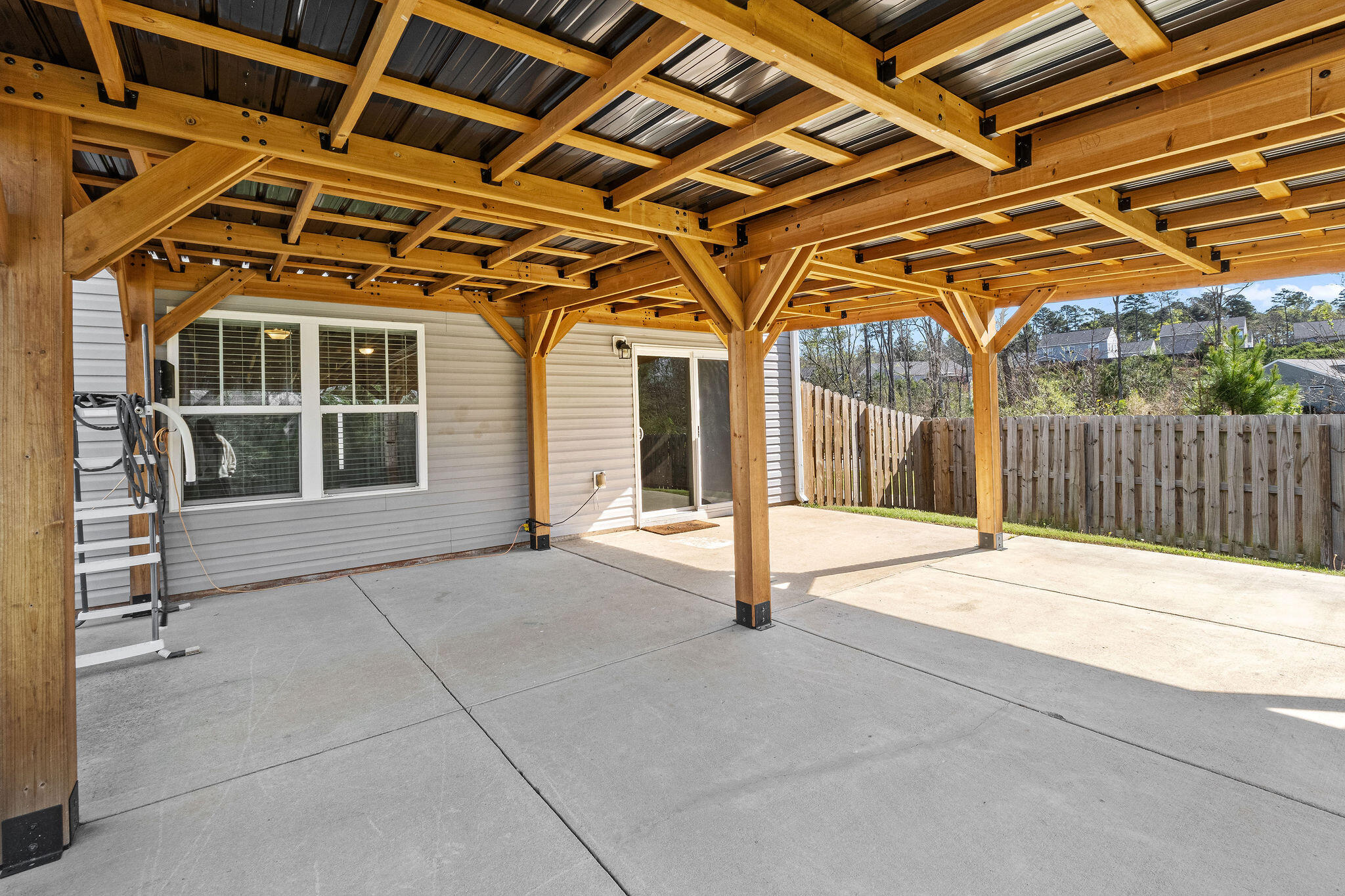 1100 Gregory Landing Drive Property Photo 6