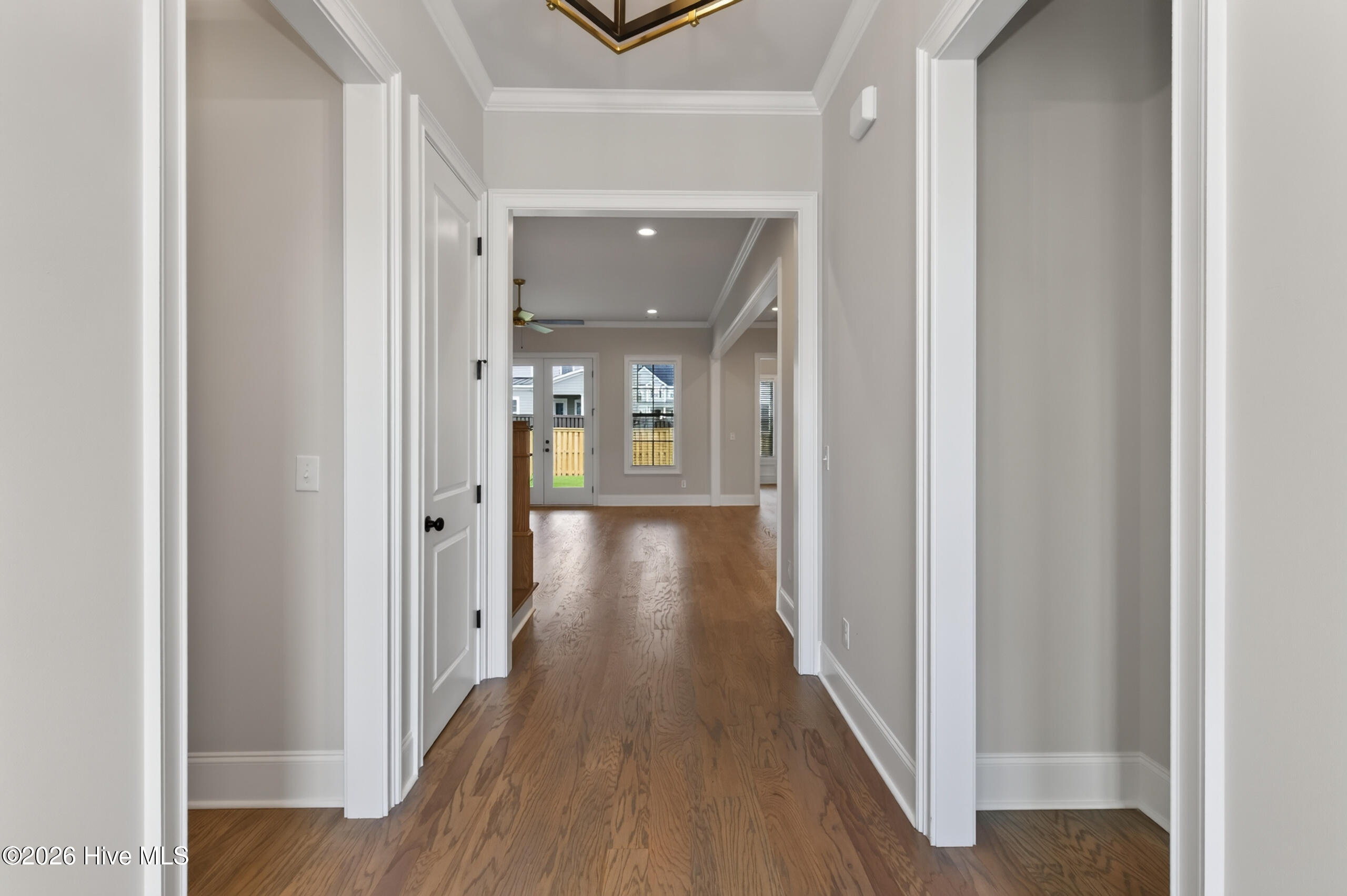 445 Woodlawn Street Property Photo 6