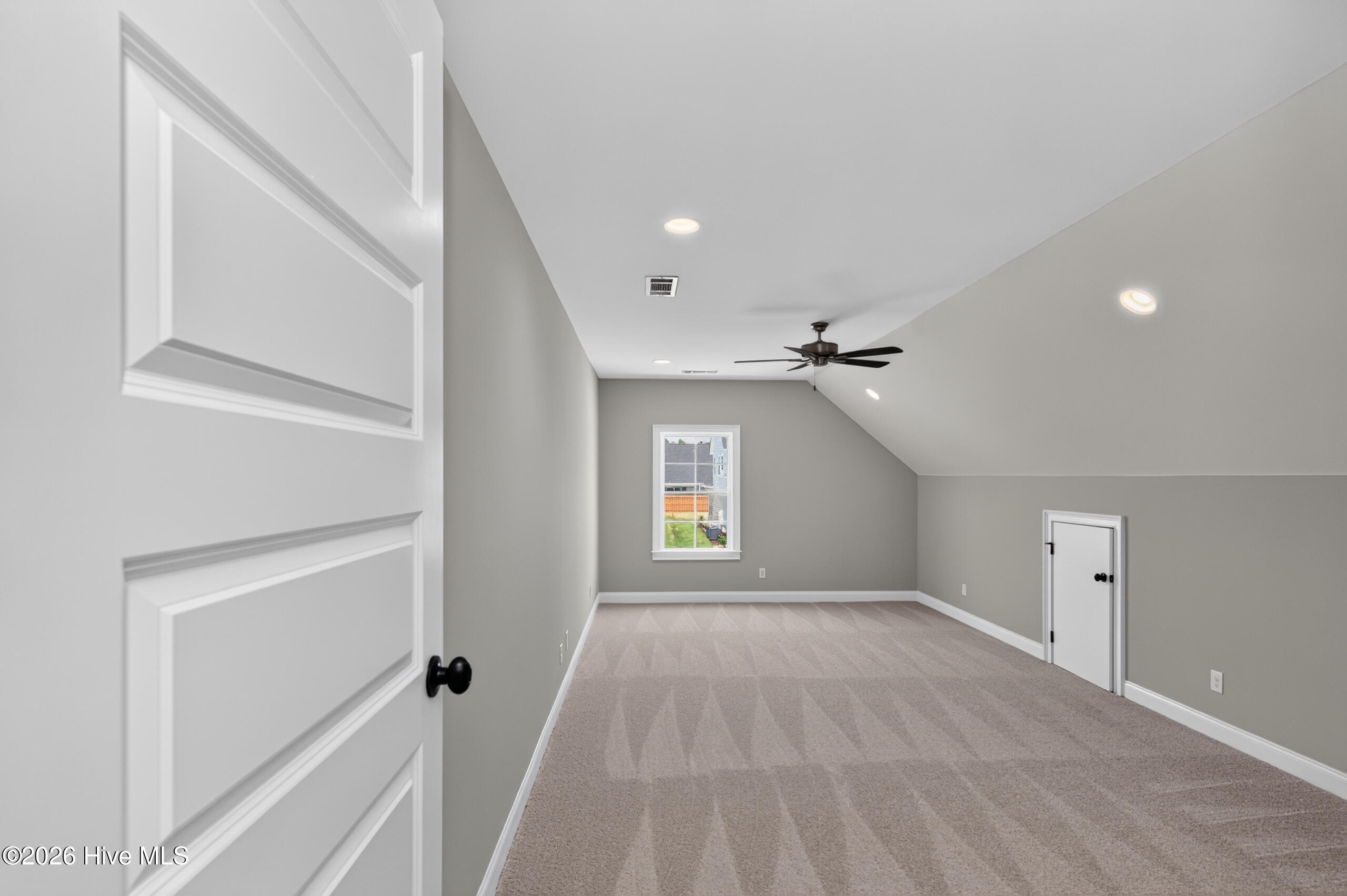 454 Woodlawn Street Property Photo 51