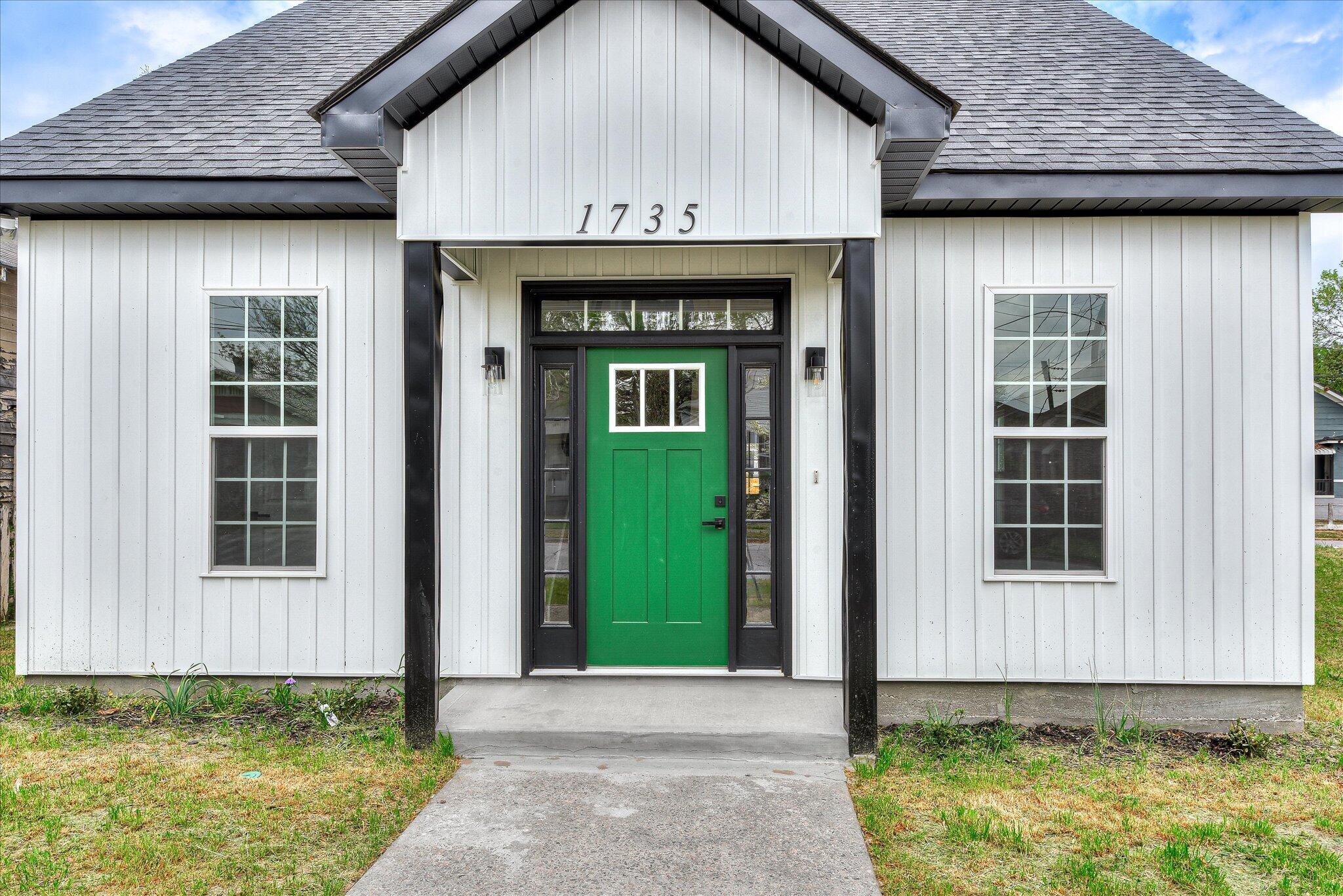 1735 Jenkins Street Property Photo 5
