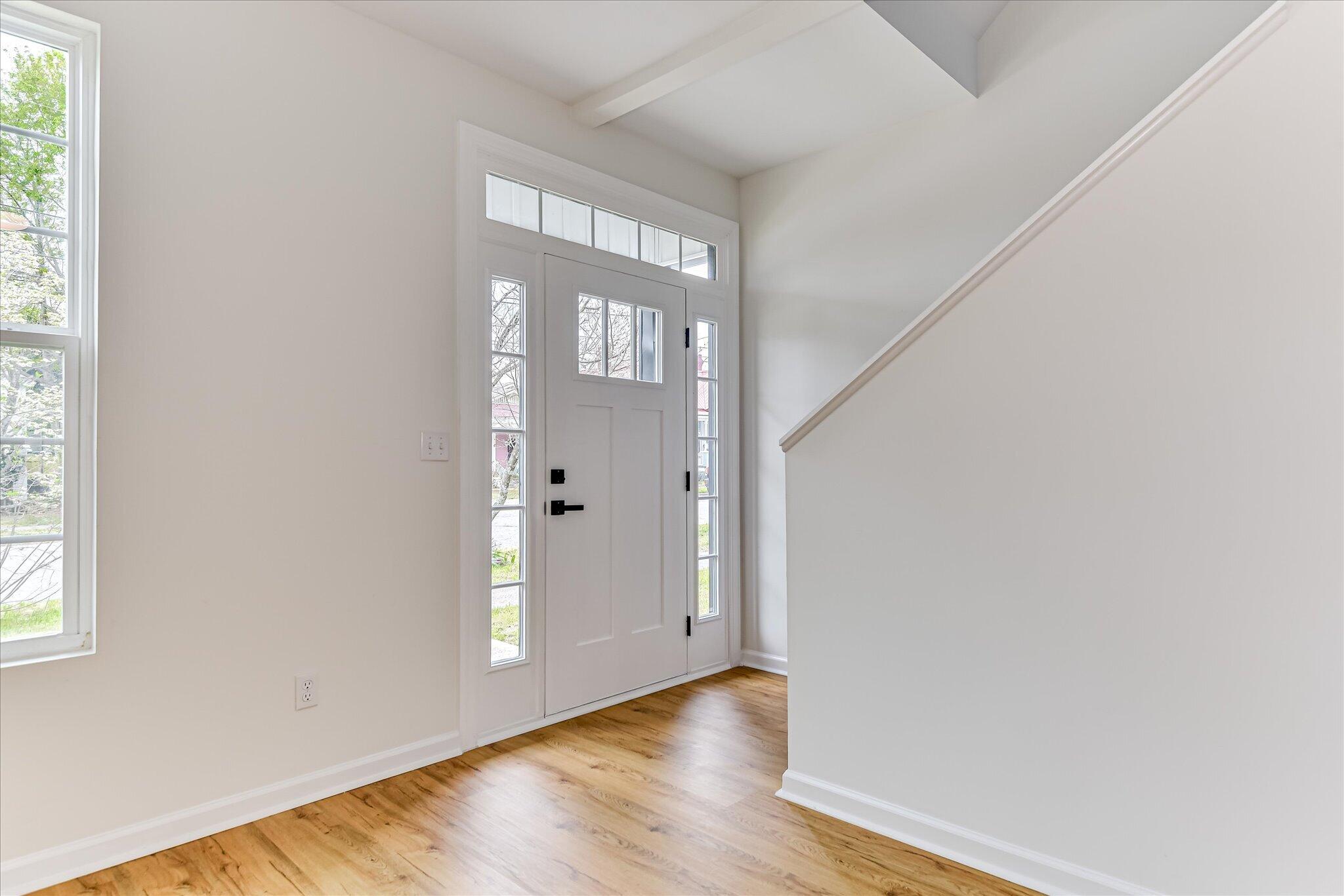 1735 Jenkins Street Property Photo 6