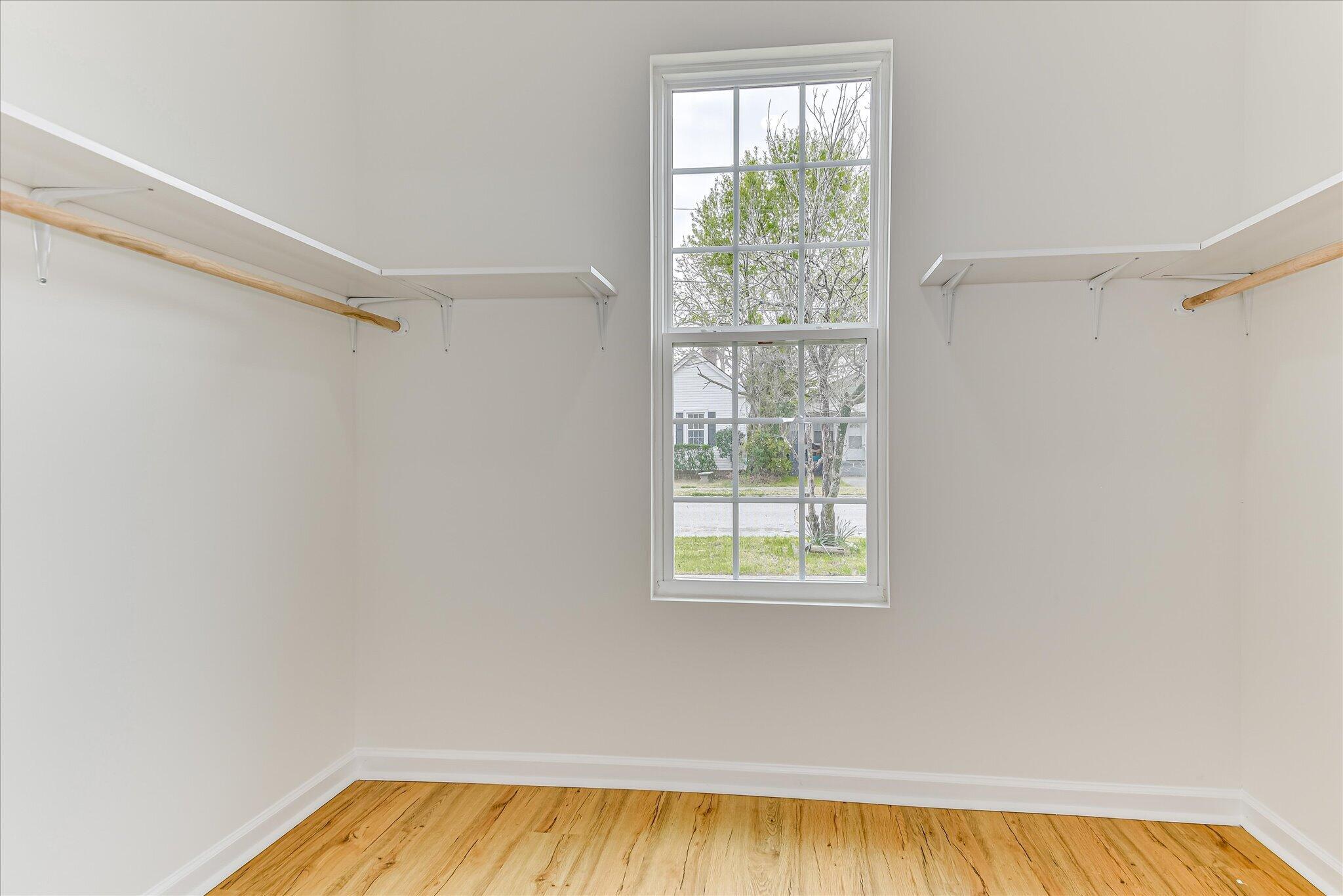1735 Jenkins Street Property Photo 25
