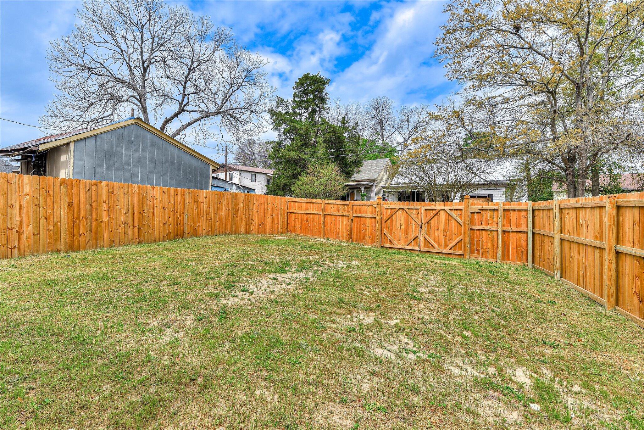 1735 Jenkins Street Property Photo 36