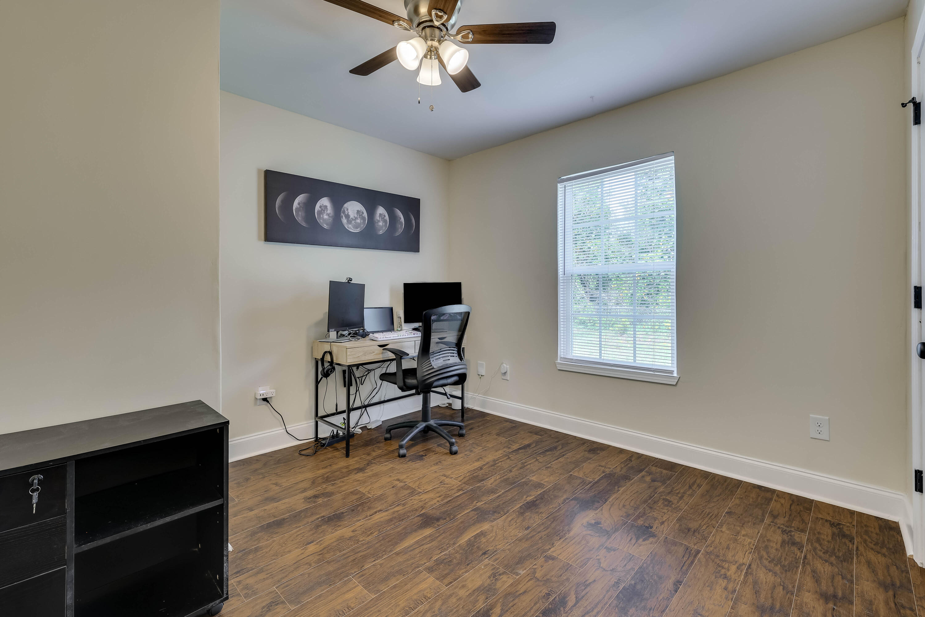 3060 Collier Road Property Photo 26