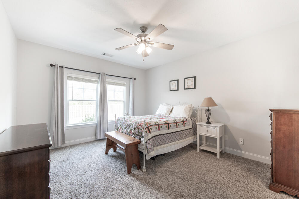 605 Ashburn Drive Property Photo 10