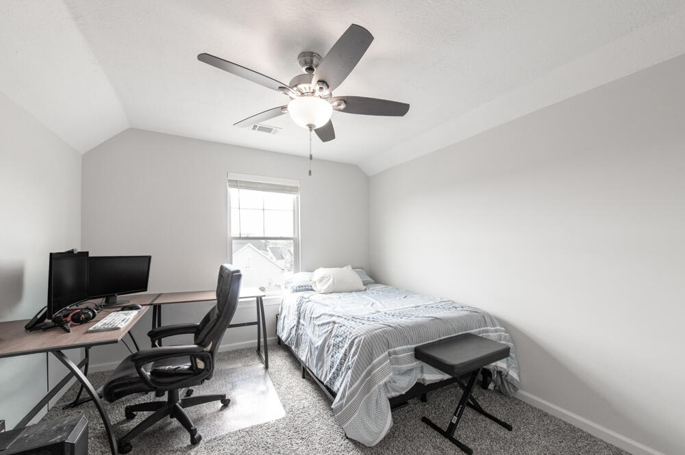 605 Ashburn Drive Property Photo 14
